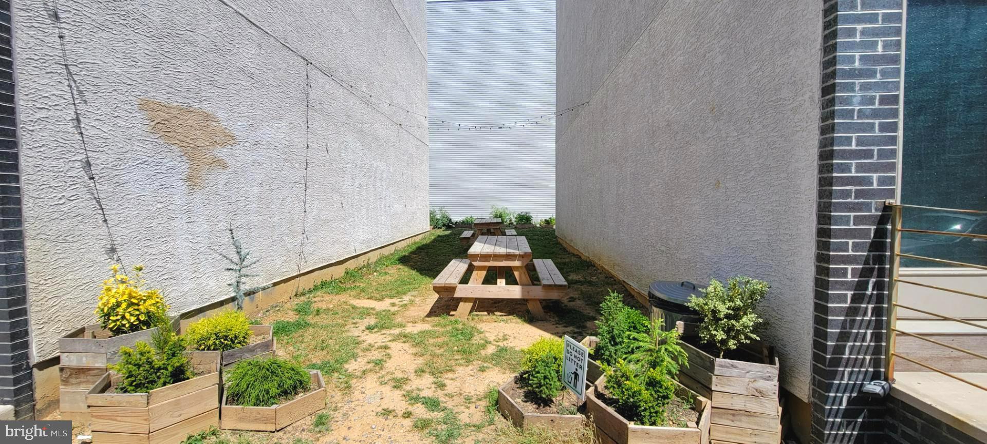 FRANCISVILLE - Residential Lease
