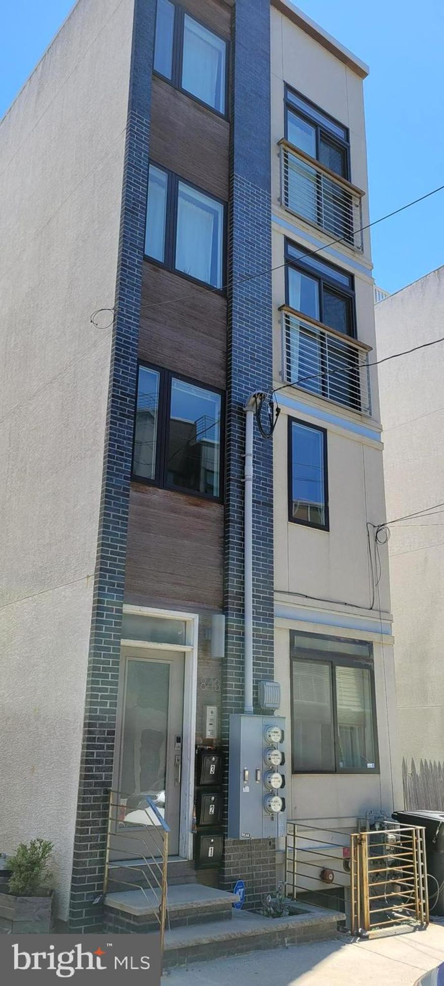 Look no further for a great one bedroom, one bath apartment is thriving Francisville/Fairmount!  This unit features hardwood floors, recessed lighting, central heat and air, granite counter tops, built in microwave, tile backsplash, in unit washer and dryer, tiled shower and bathroom and lots of natural light.  Stainless steel appliances.  Good closet space - the bedroom has 2 large closets.  Be close to all the action in the city.  Bike lanes, bus and subway nearby.  High walking score to many restaurants, coffee shops, shopping.  Water use is included in the monthly rent.  Ready to move in and enjoy.