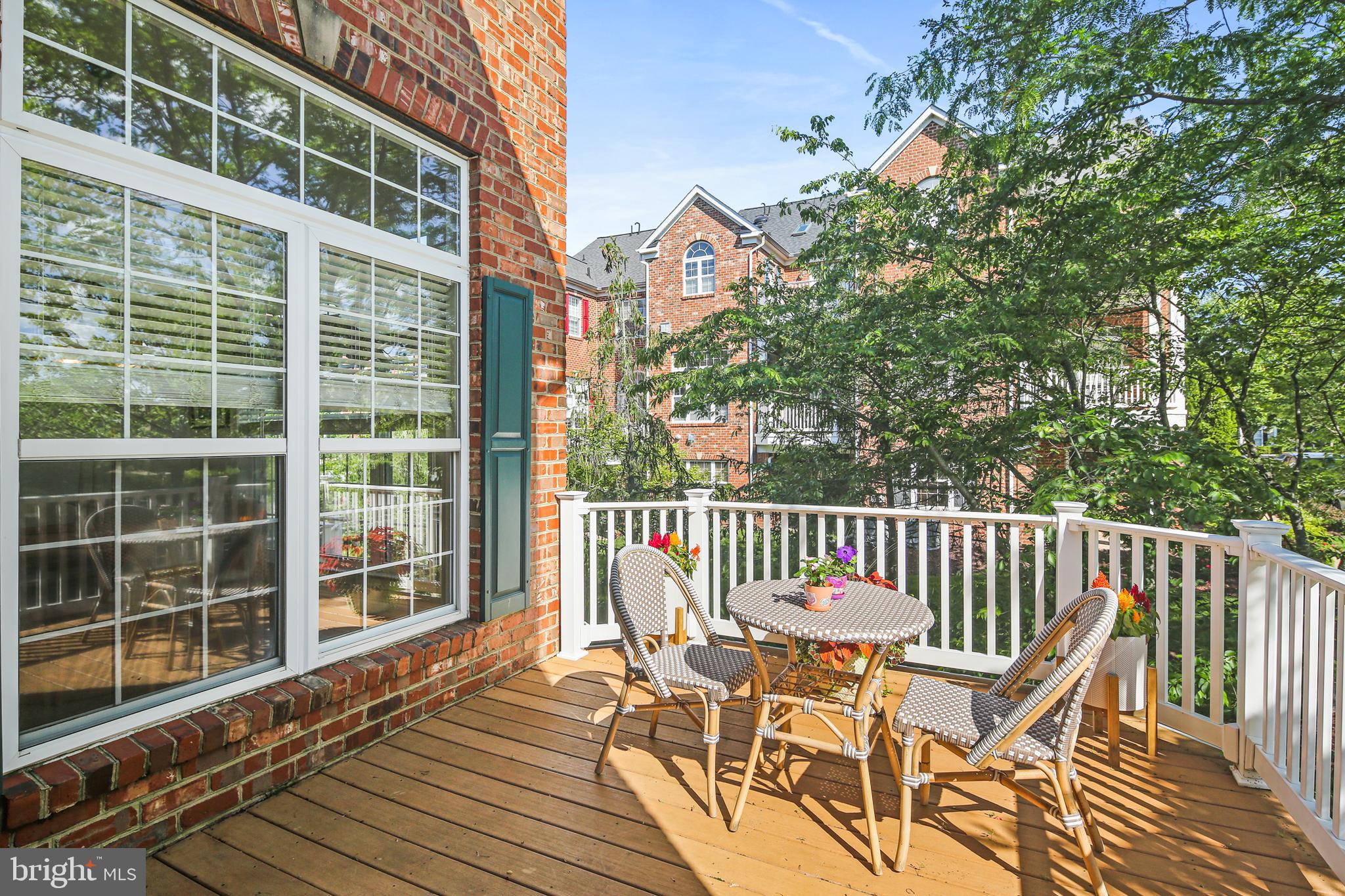 VINEYARDS OF ANNAPOLIS - Residential