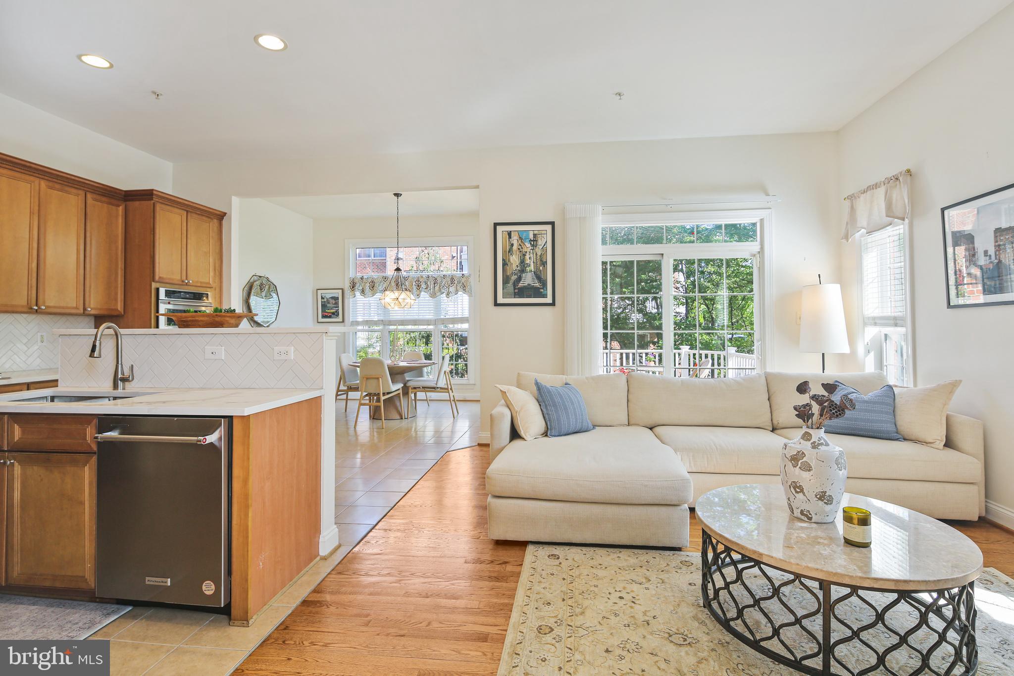 VINEYARDS OF ANNAPOLIS - Residential