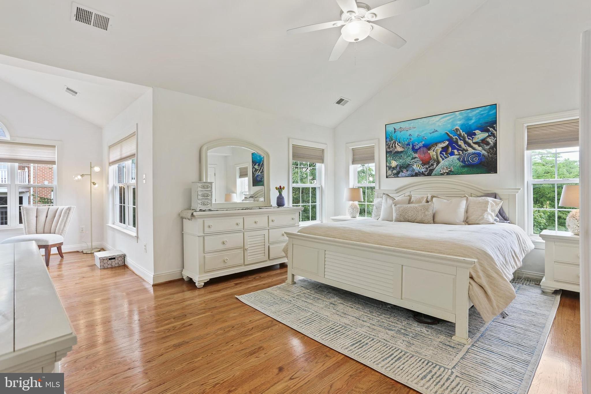 VINEYARDS OF ANNAPOLIS - Residential