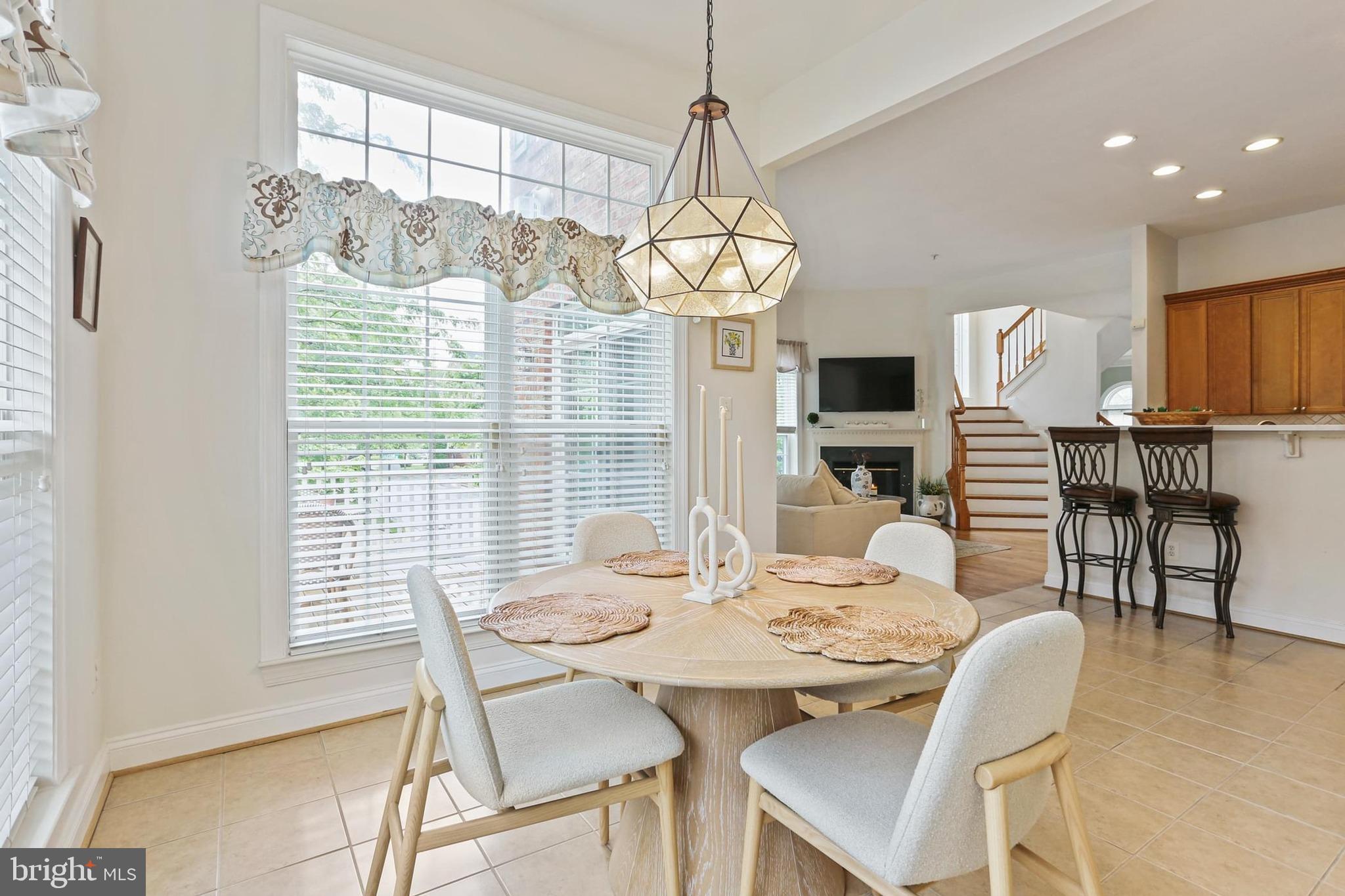 VINEYARDS OF ANNAPOLIS - Residential