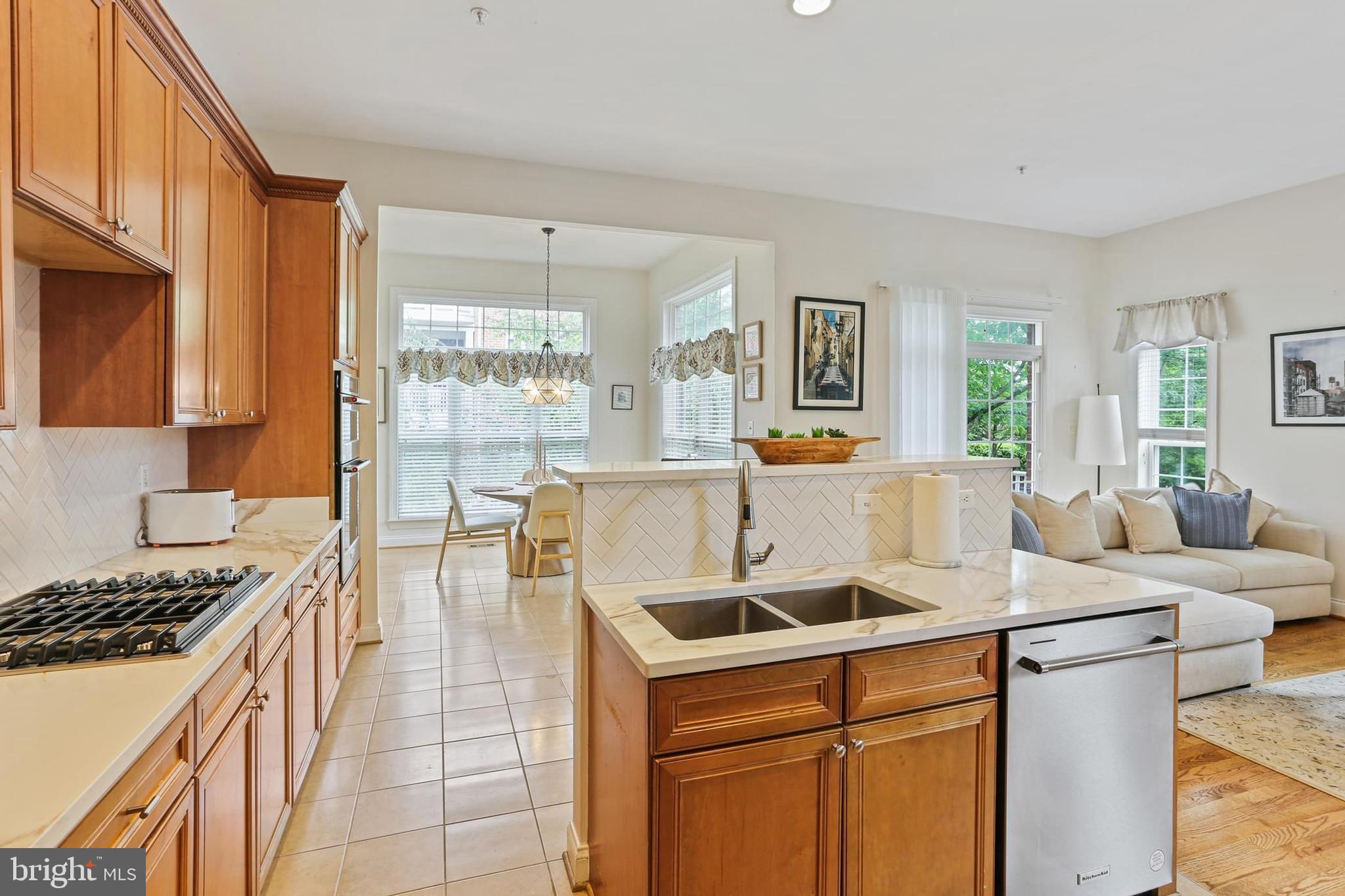 VINEYARDS OF ANNAPOLIS - Residential