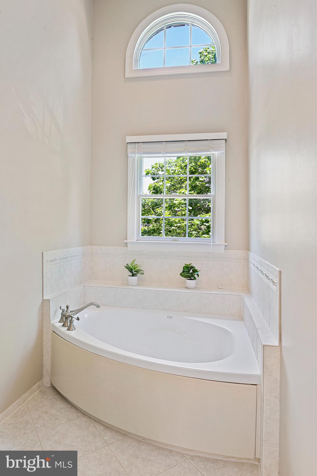 MCLEAN PLACE TOWNHOME - Residential Lease