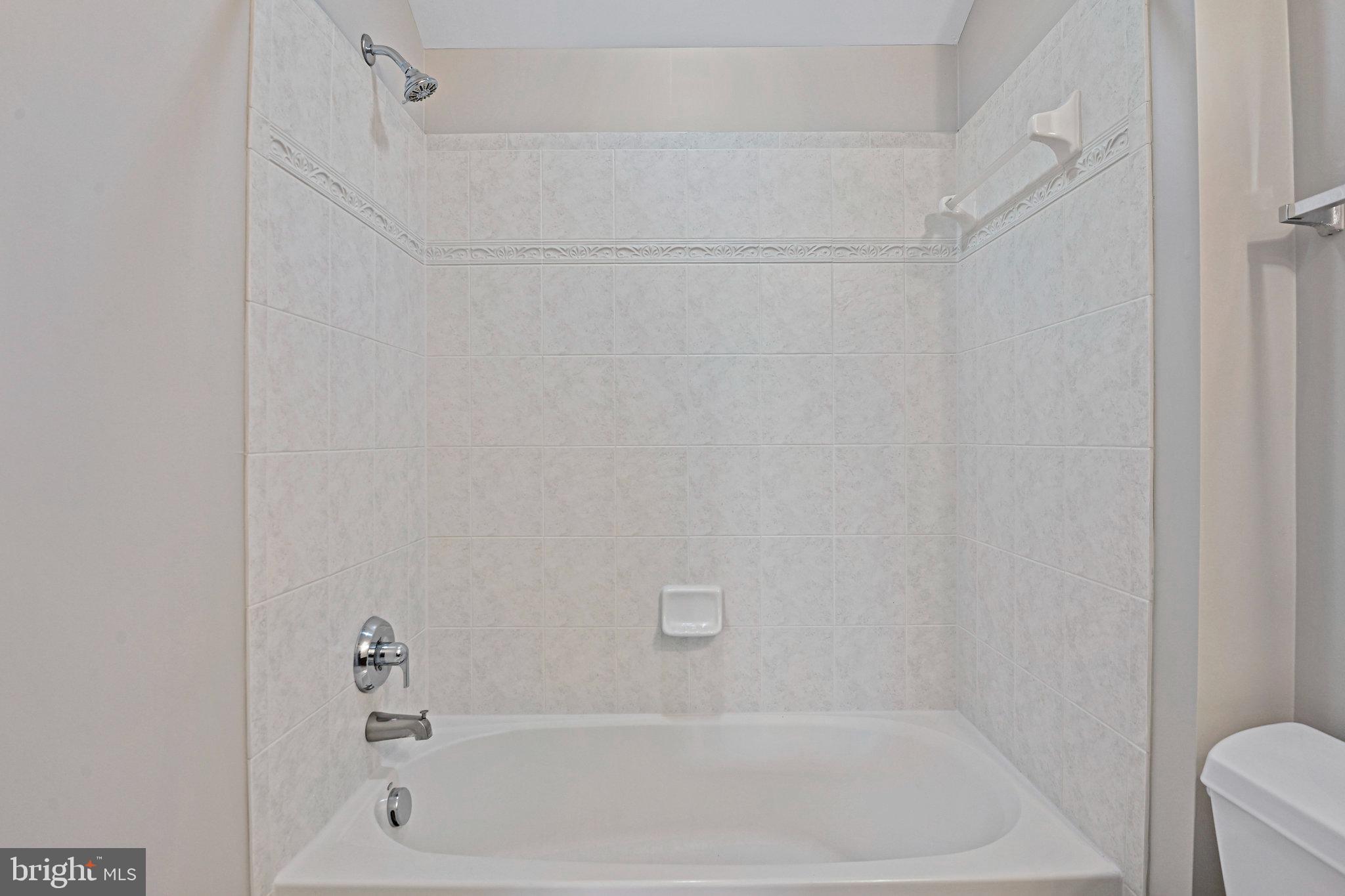 MCLEAN PLACE TOWNHOME - Residential Lease