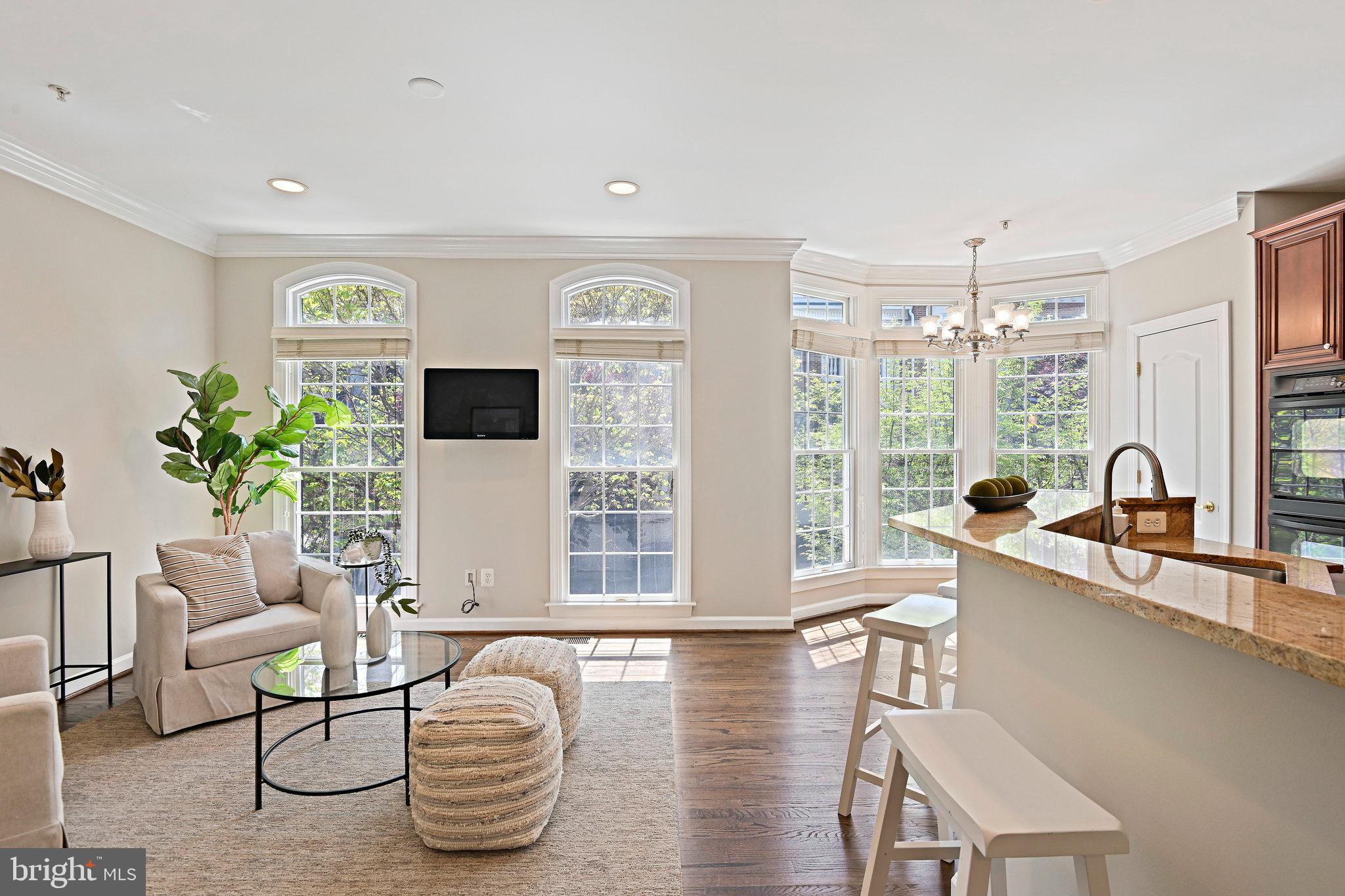 MCLEAN PLACE TOWNHOME - Residential Lease