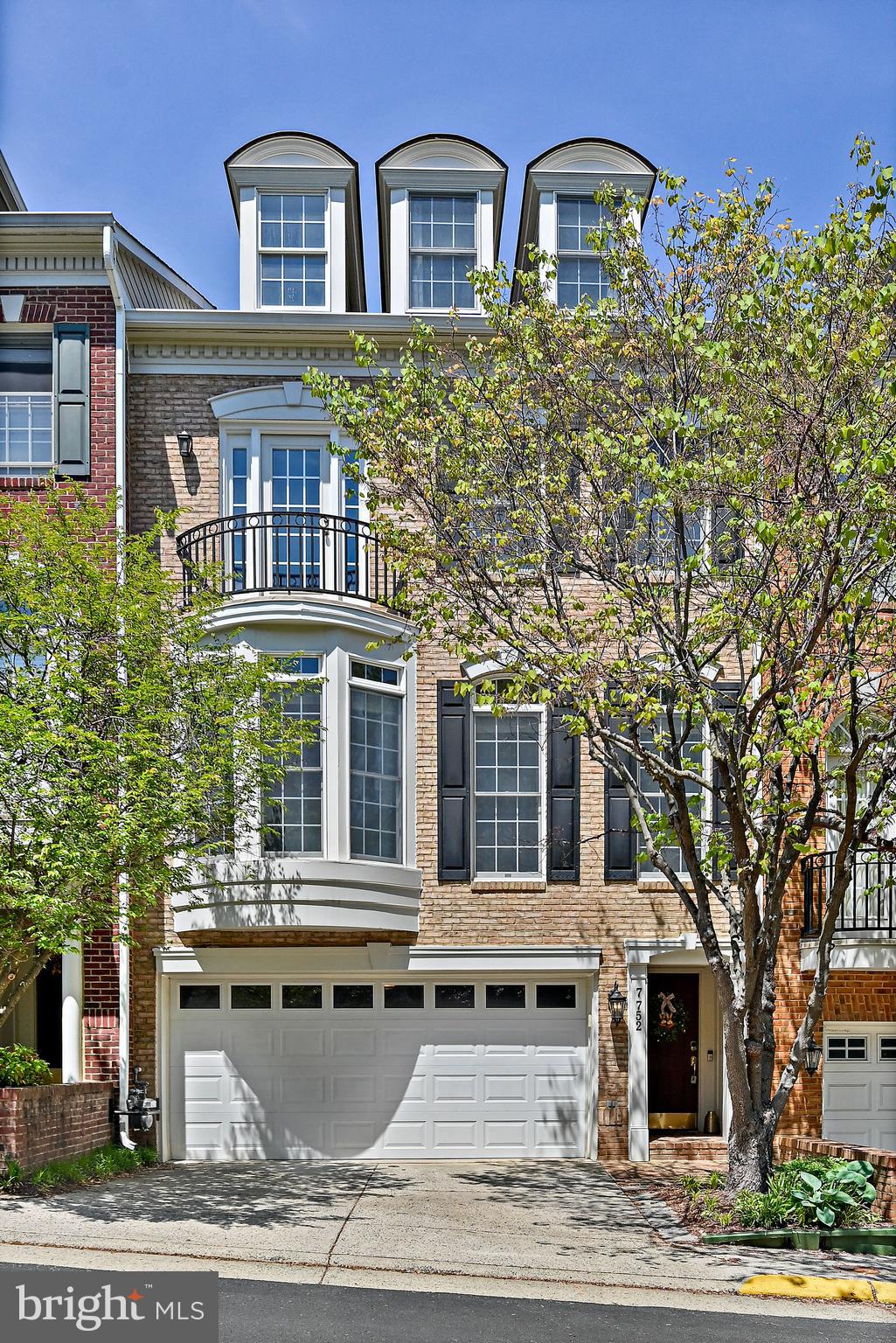MCLEAN PLACE TOWNHOME - Residential Lease