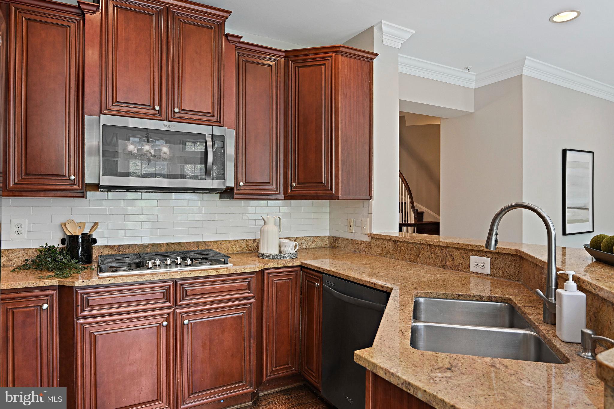 MCLEAN PLACE TOWNHOME - Residential Lease