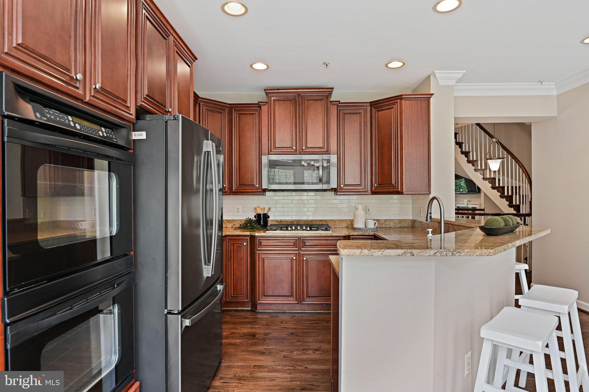 MCLEAN PLACE TOWNHOME - Residential Lease