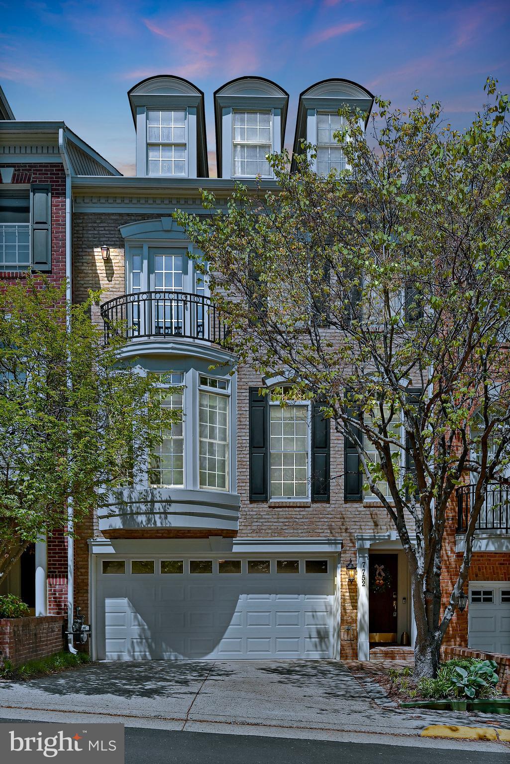 MCLEAN PLACE TOWNHOME - Residential Lease
