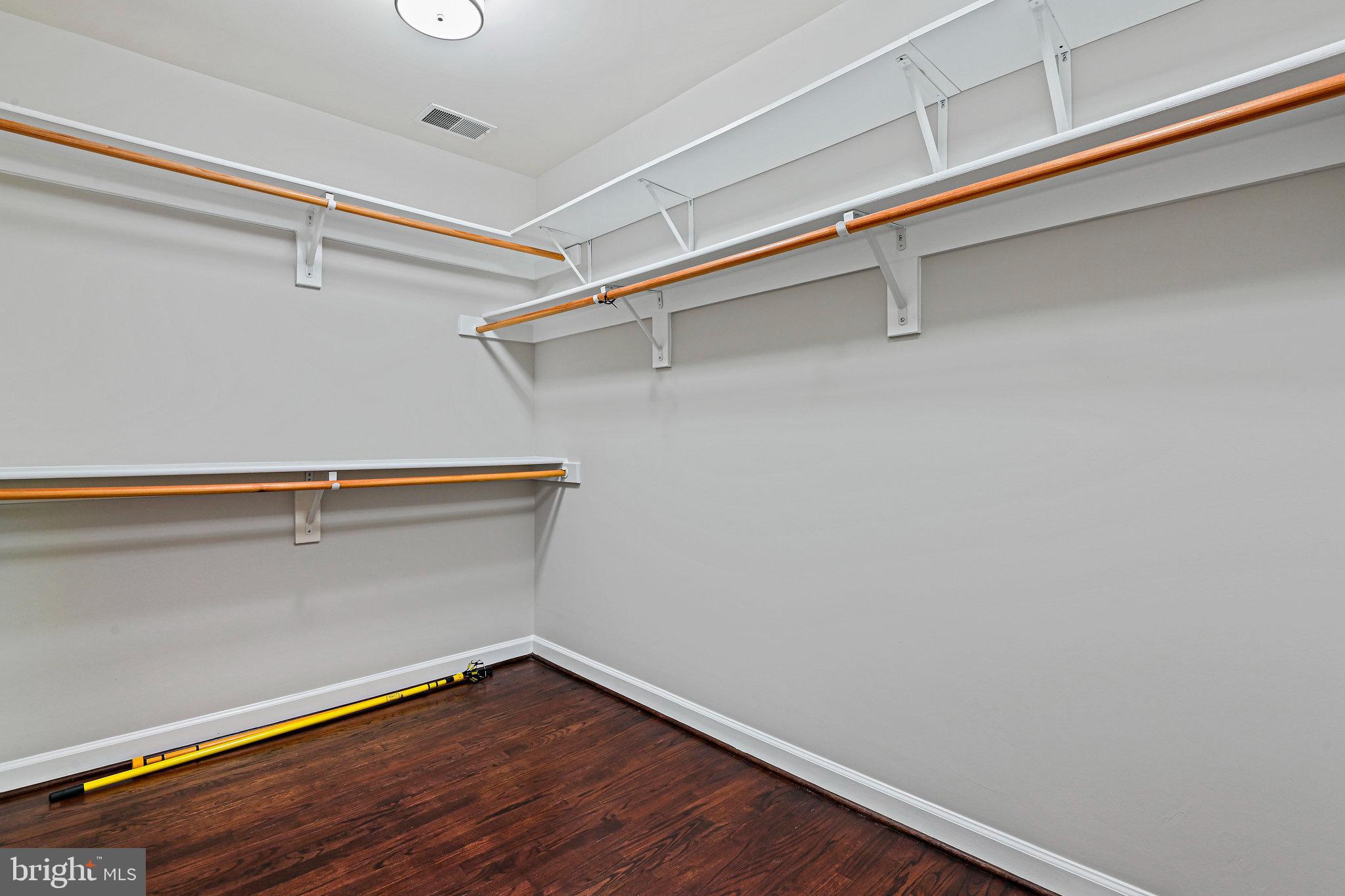 MCLEAN PLACE TOWNHOME - Residential Lease