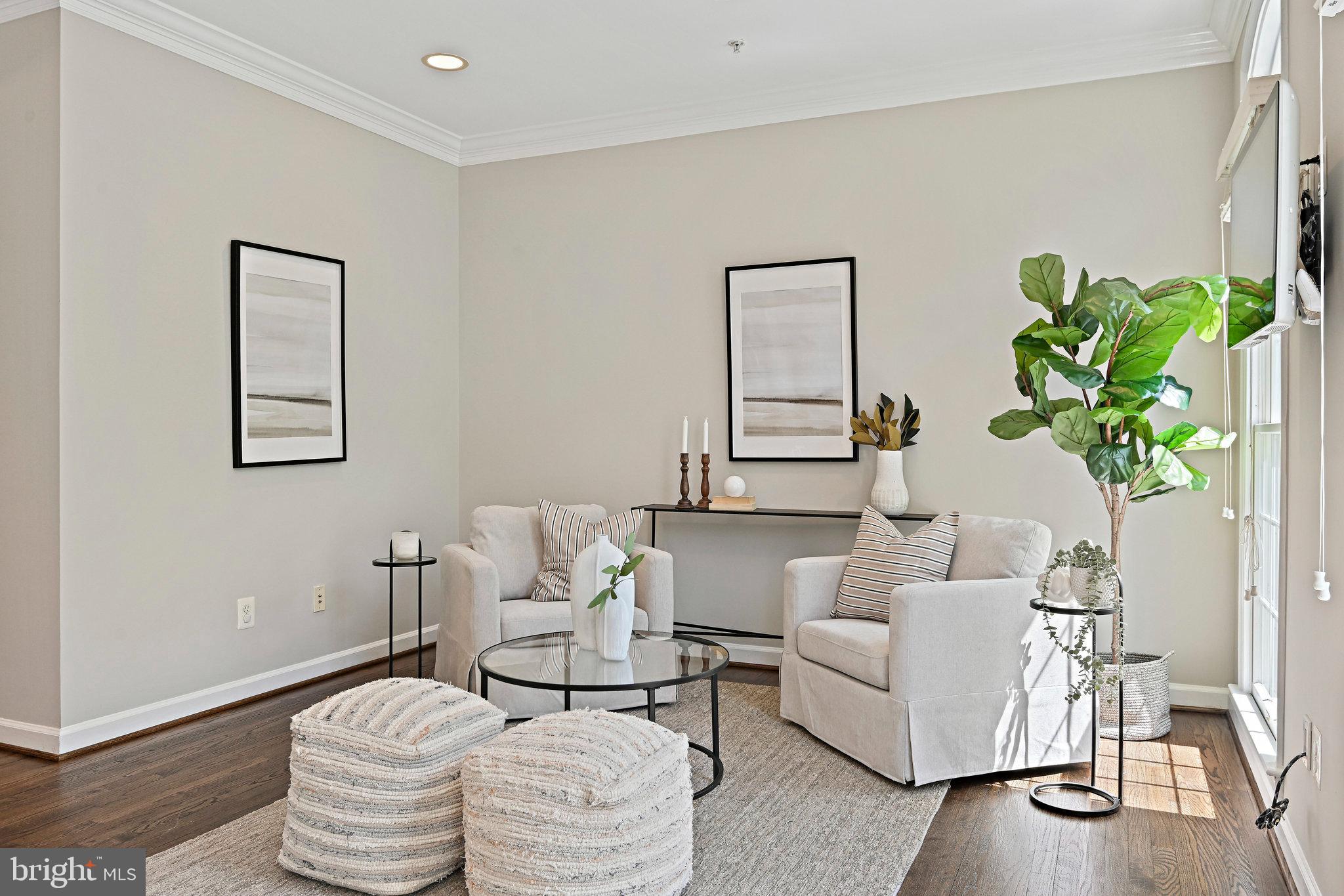 MCLEAN PLACE TOWNHOME - Residential Lease