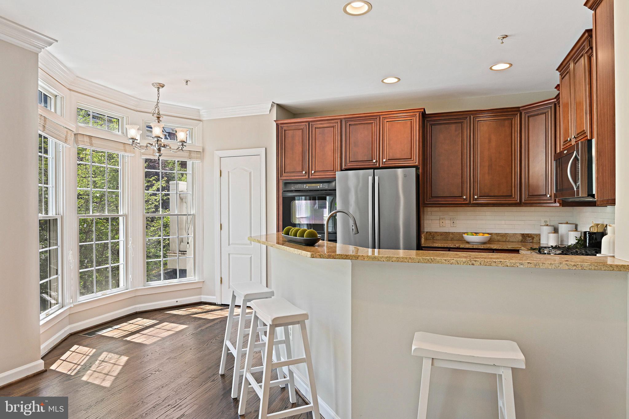 MCLEAN PLACE TOWNHOME - Residential Lease