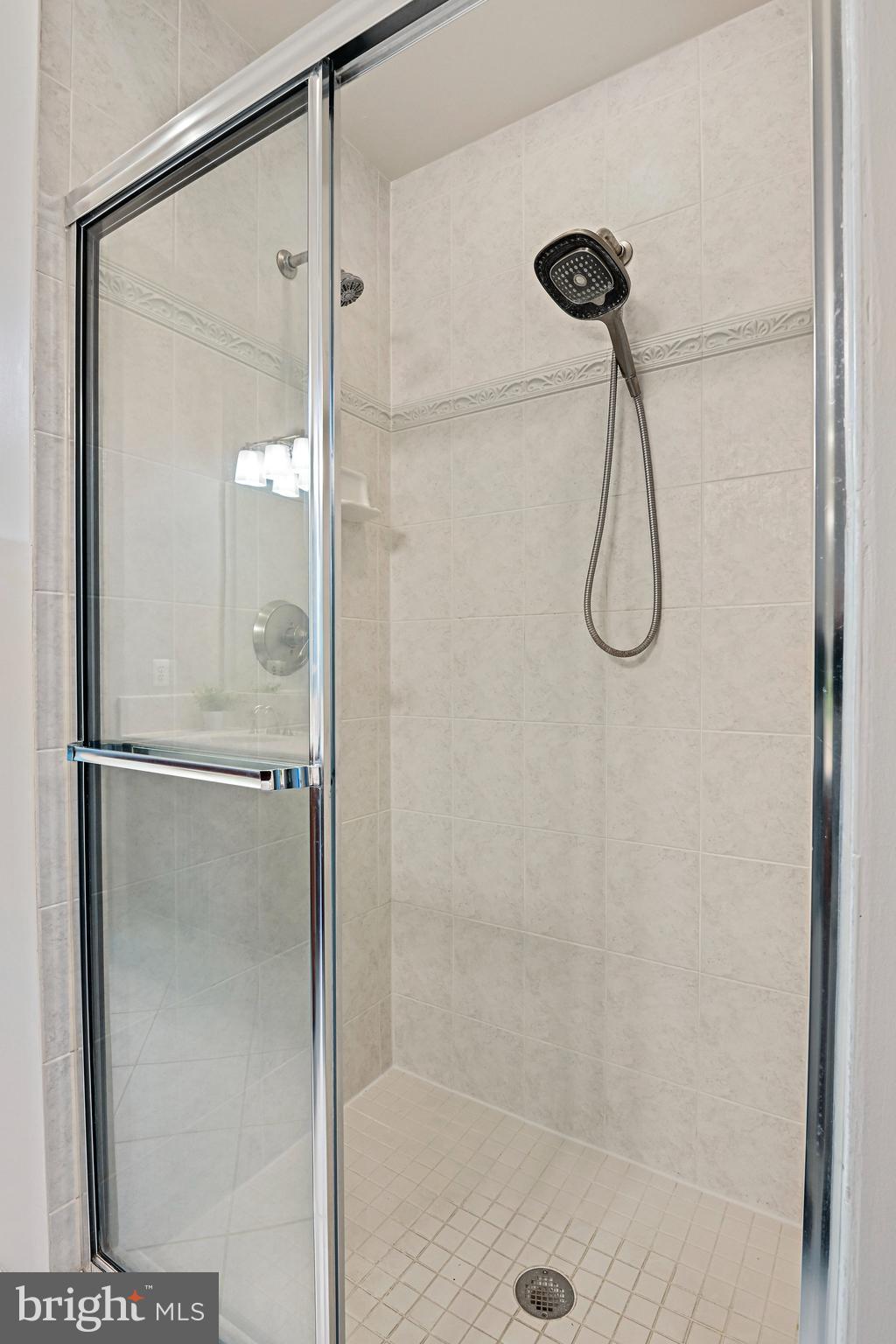 MCLEAN PLACE TOWNHOME - Residential Lease