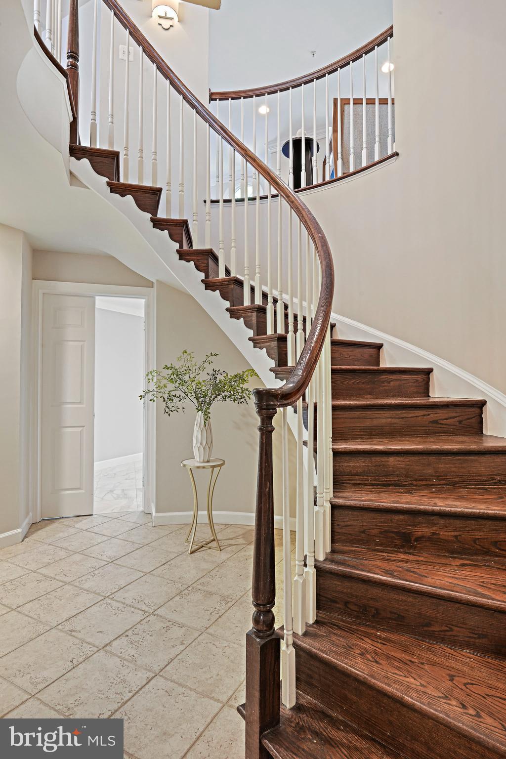 MCLEAN PLACE TOWNHOME - Residential Lease