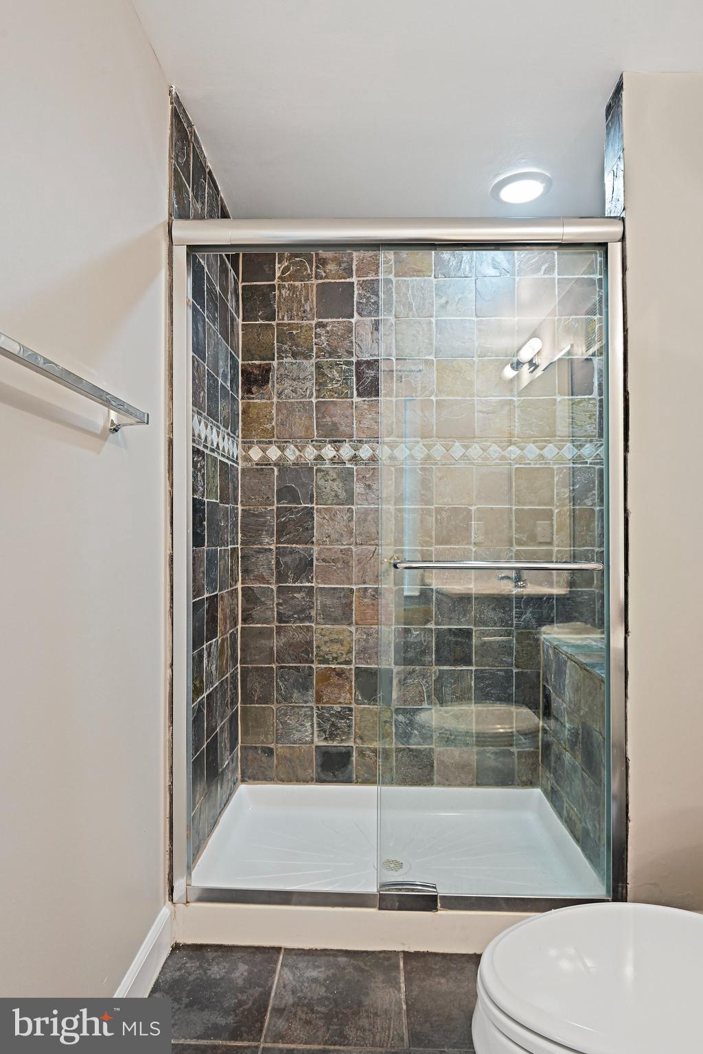 MCLEAN PLACE TOWNHOME - Residential Lease