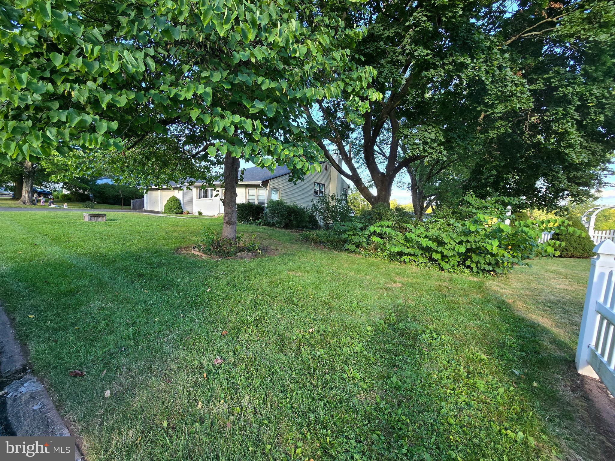 109 MERRITT AVENUE