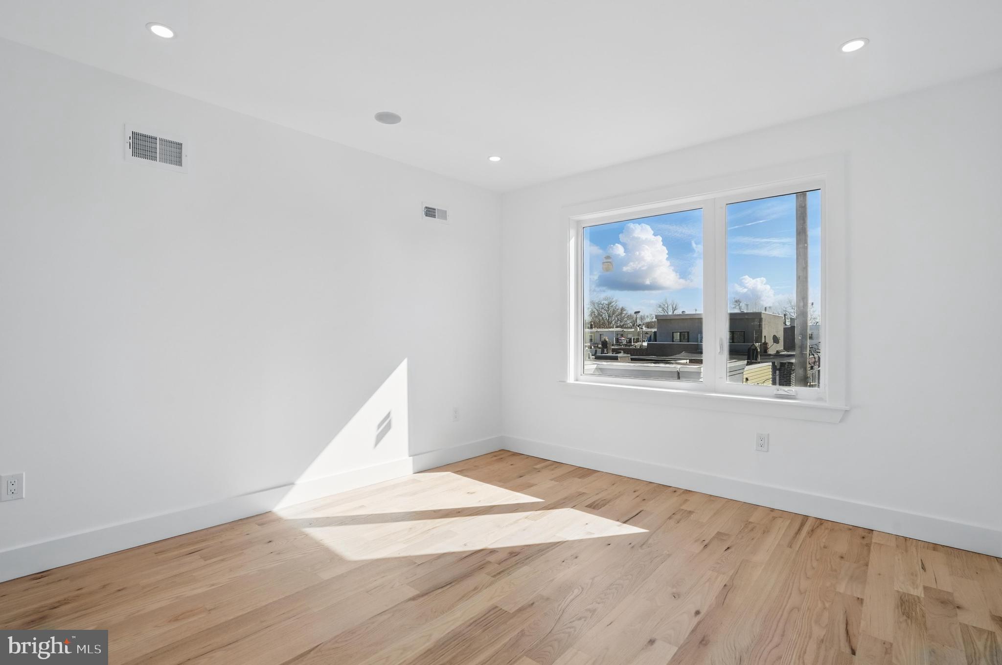 EAST PASSYUNK CROSSING - Residential