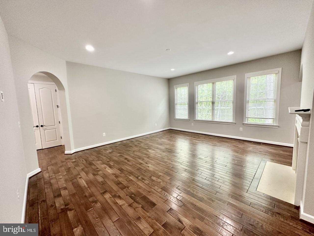 MAYMONT ESTATES - Residential