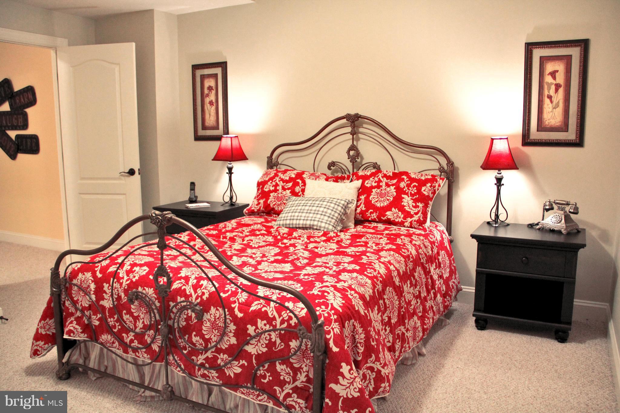 LEONARDS GRANT - Residential Lease