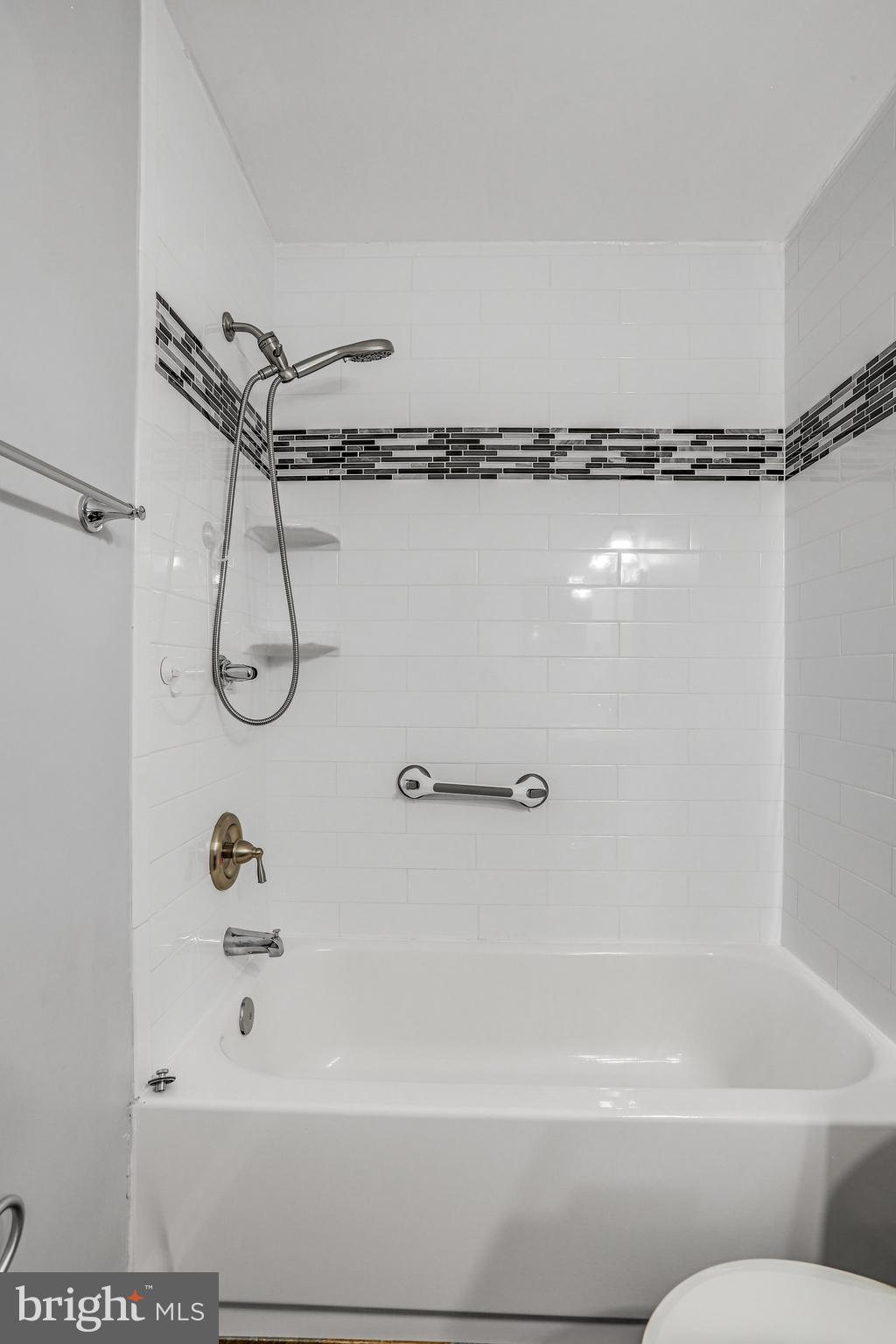 FALLSREACH - Residential