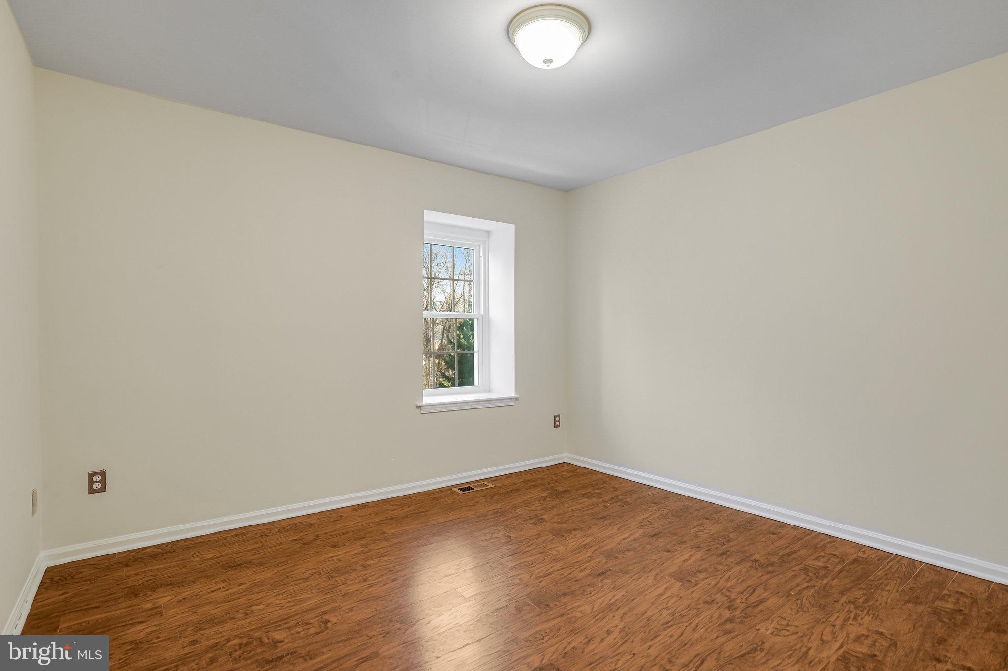 FALLSREACH - Residential