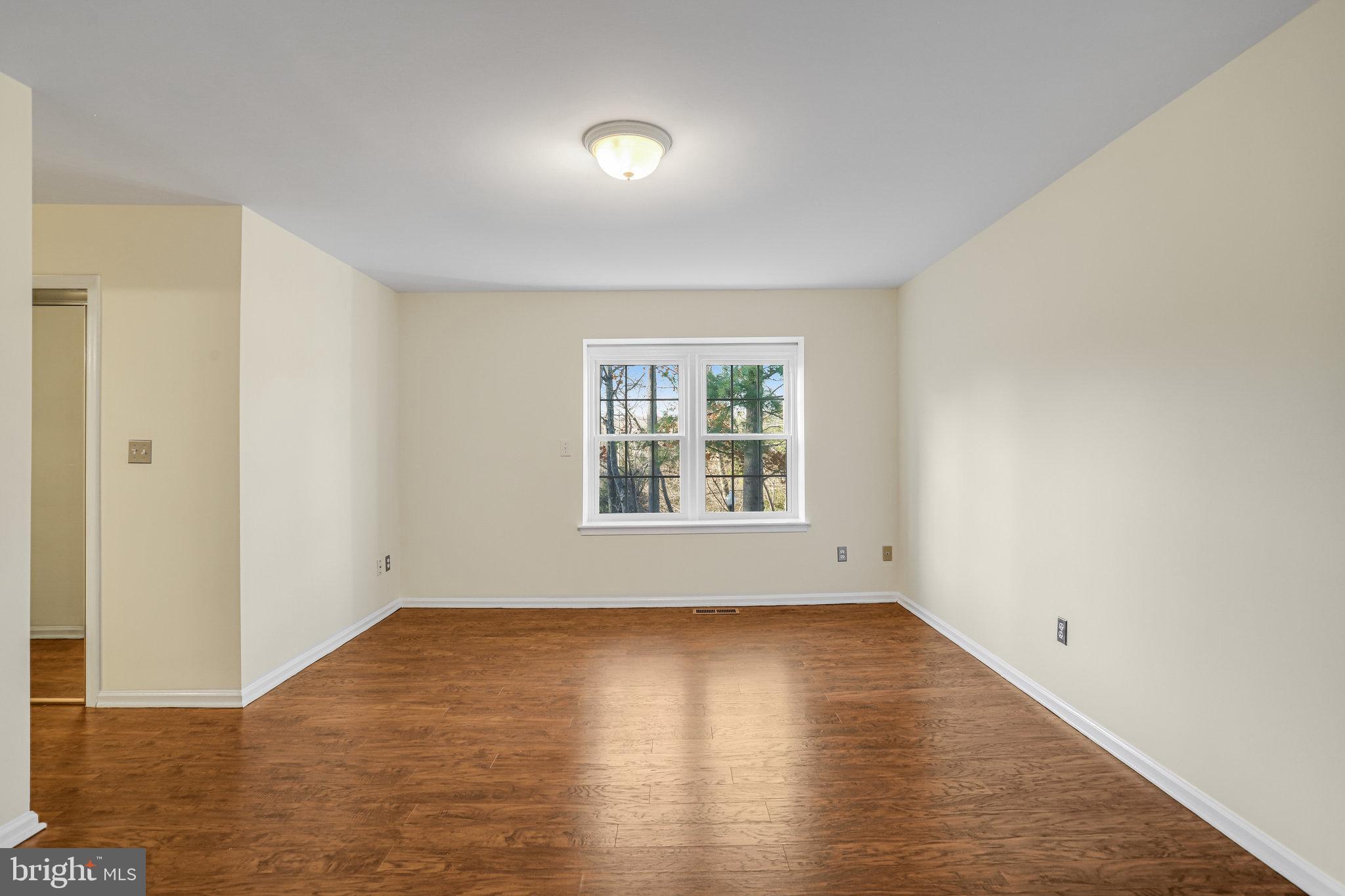 FALLSREACH - Residential