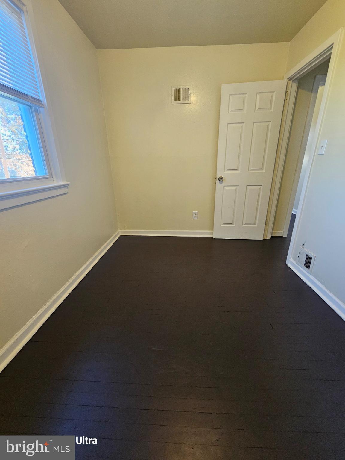 IVERSON SQUARE CONDOMINIUM - Residential