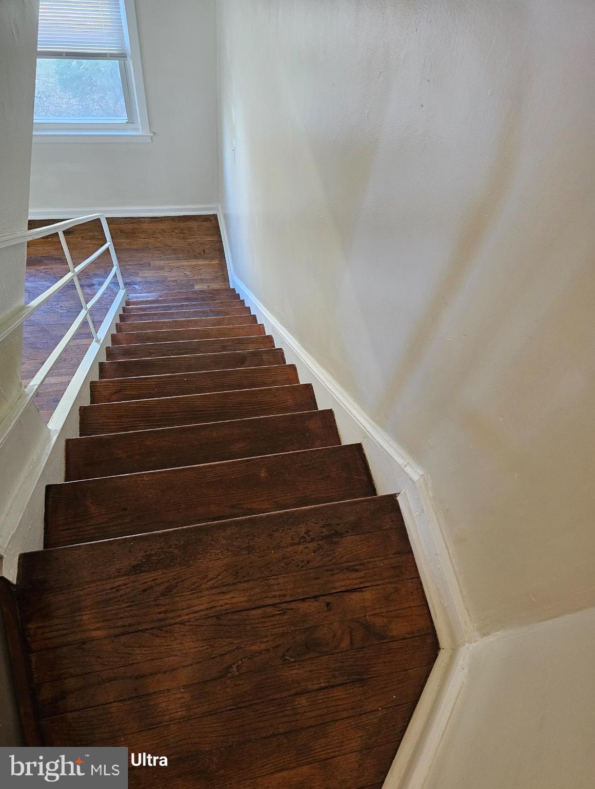 IVERSON SQUARE CONDOMINIUM - Residential