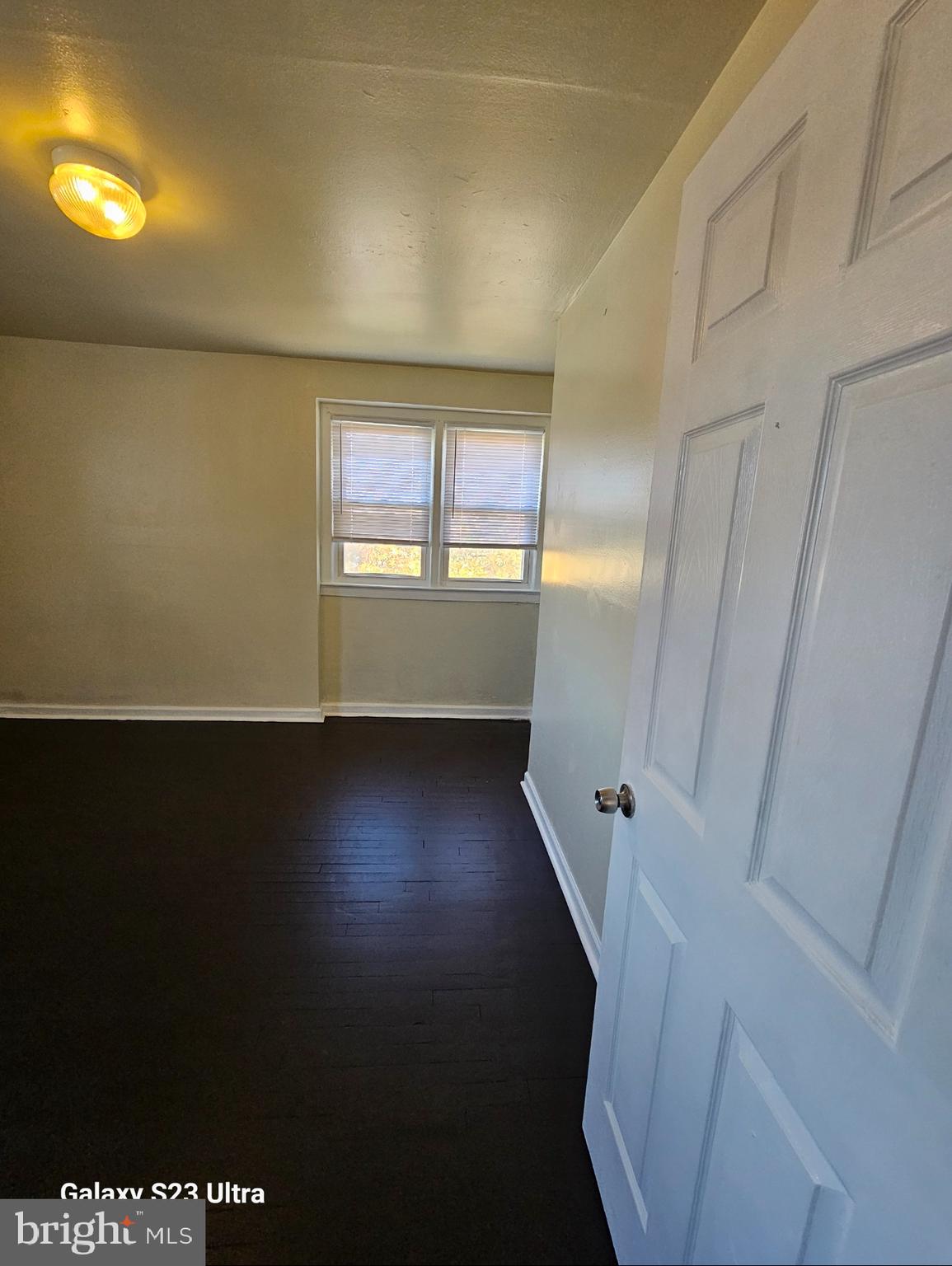 IVERSON SQUARE CONDOMINIUM - Residential