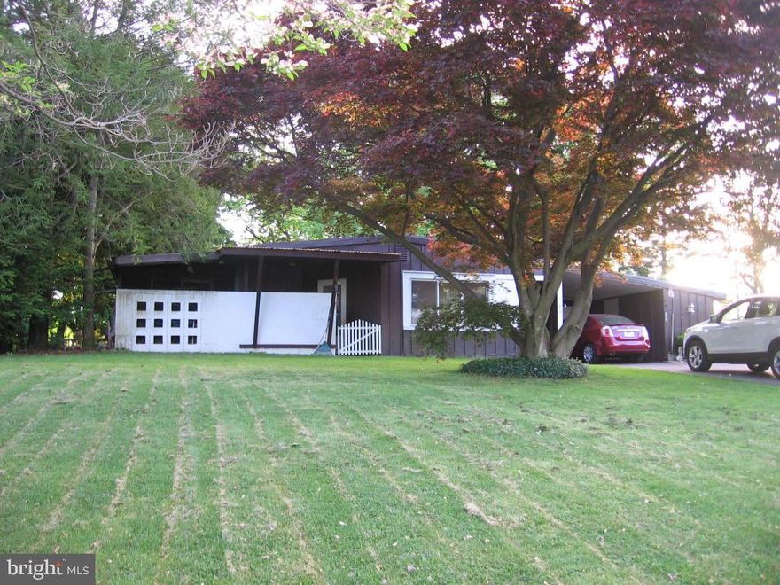 Very nice rancher, great location on dead end road.  Home is on 1/2 acre of land.  Screen in porch, wood stove for back up heat, large family room, car port.