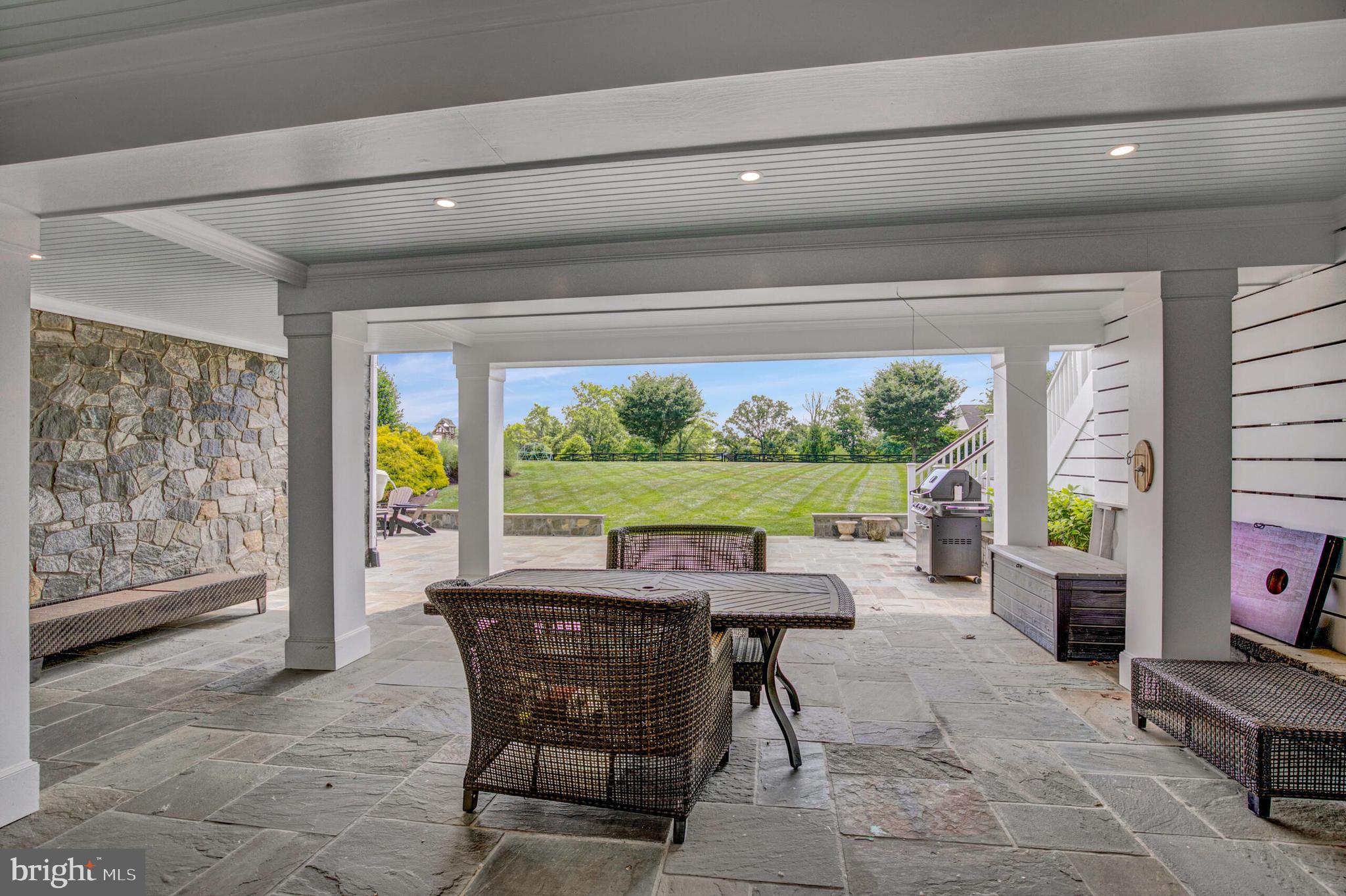 ROKEBY FARM - Residential