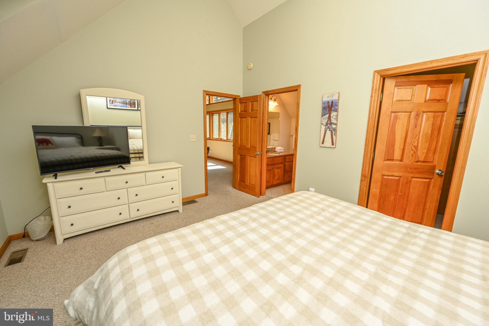 DEEP CREEK HIGHLANDS - Residential