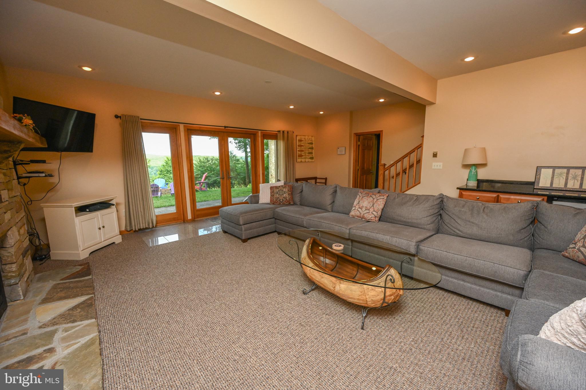 DEEP CREEK HIGHLANDS - Residential