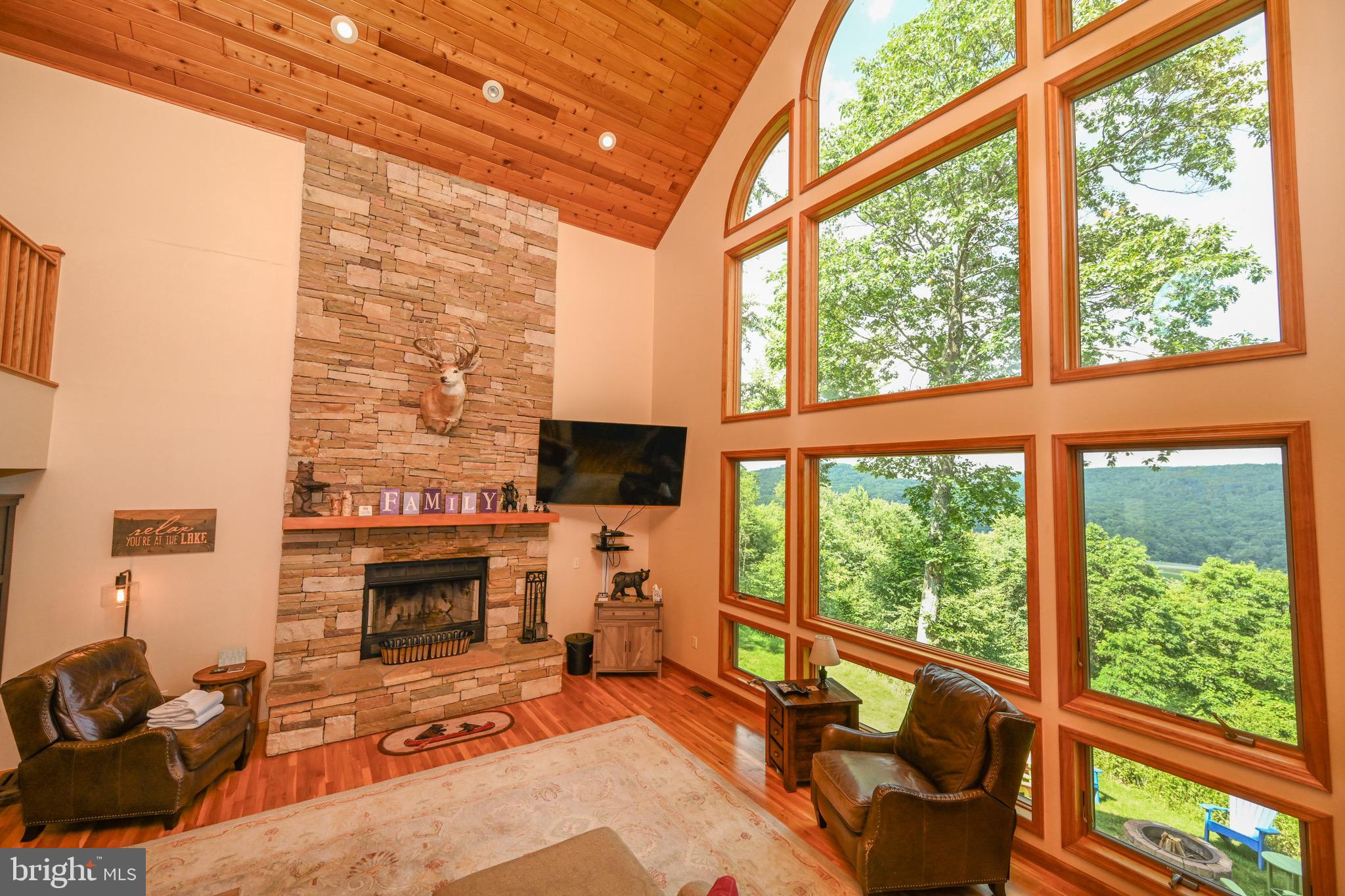 DEEP CREEK HIGHLANDS - Residential