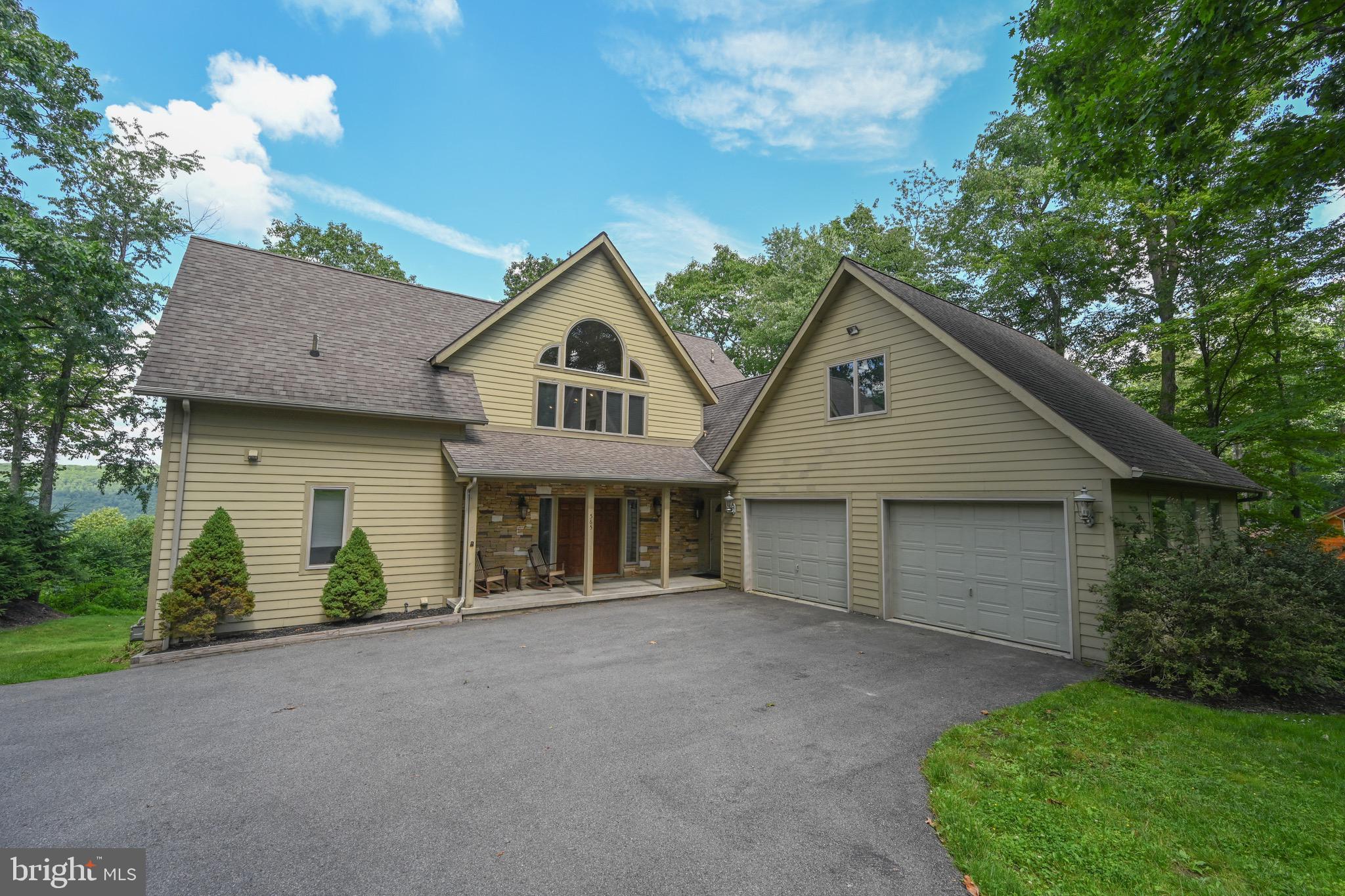 DEEP CREEK HIGHLANDS - Residential