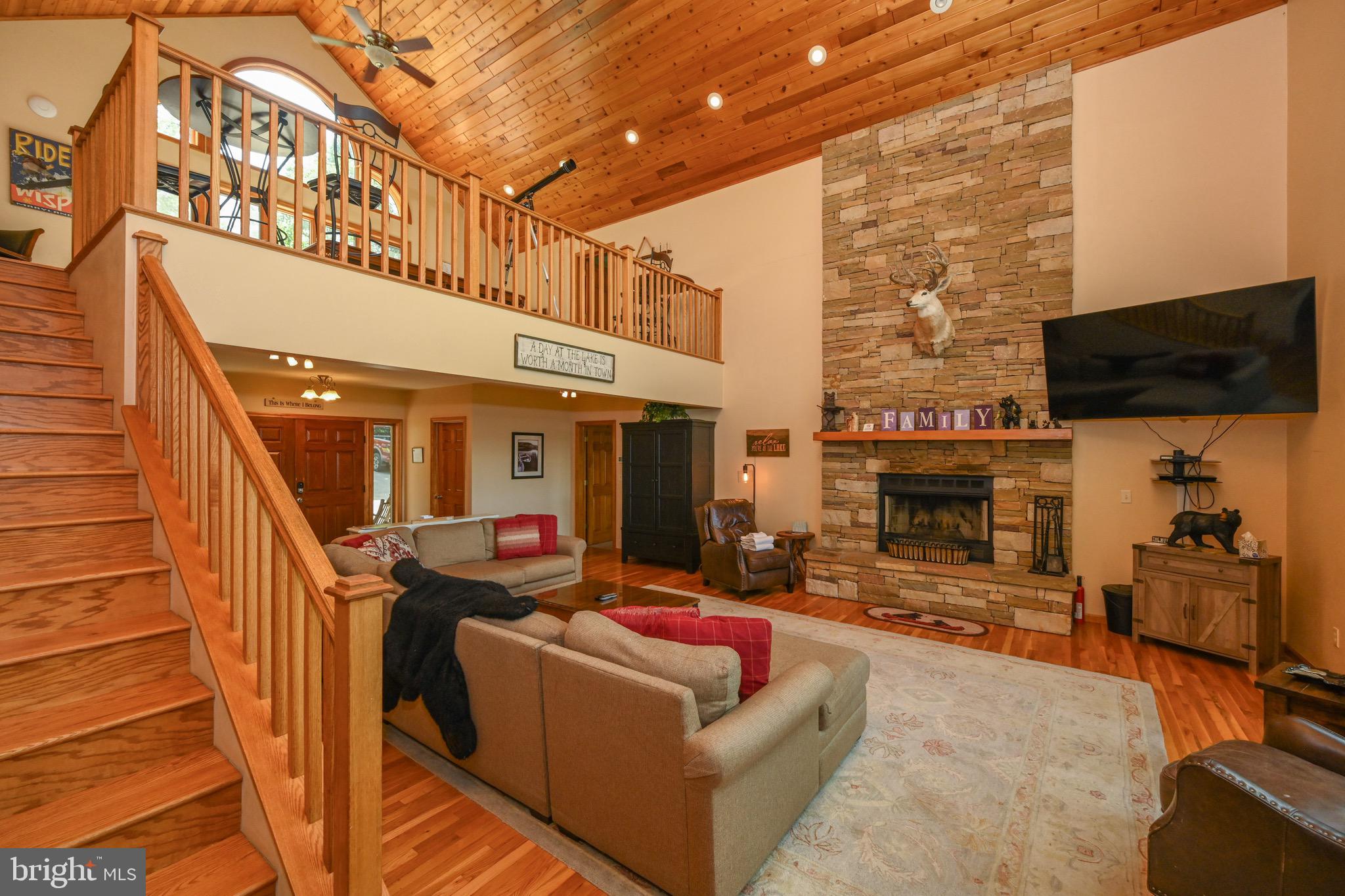 DEEP CREEK HIGHLANDS - Residential