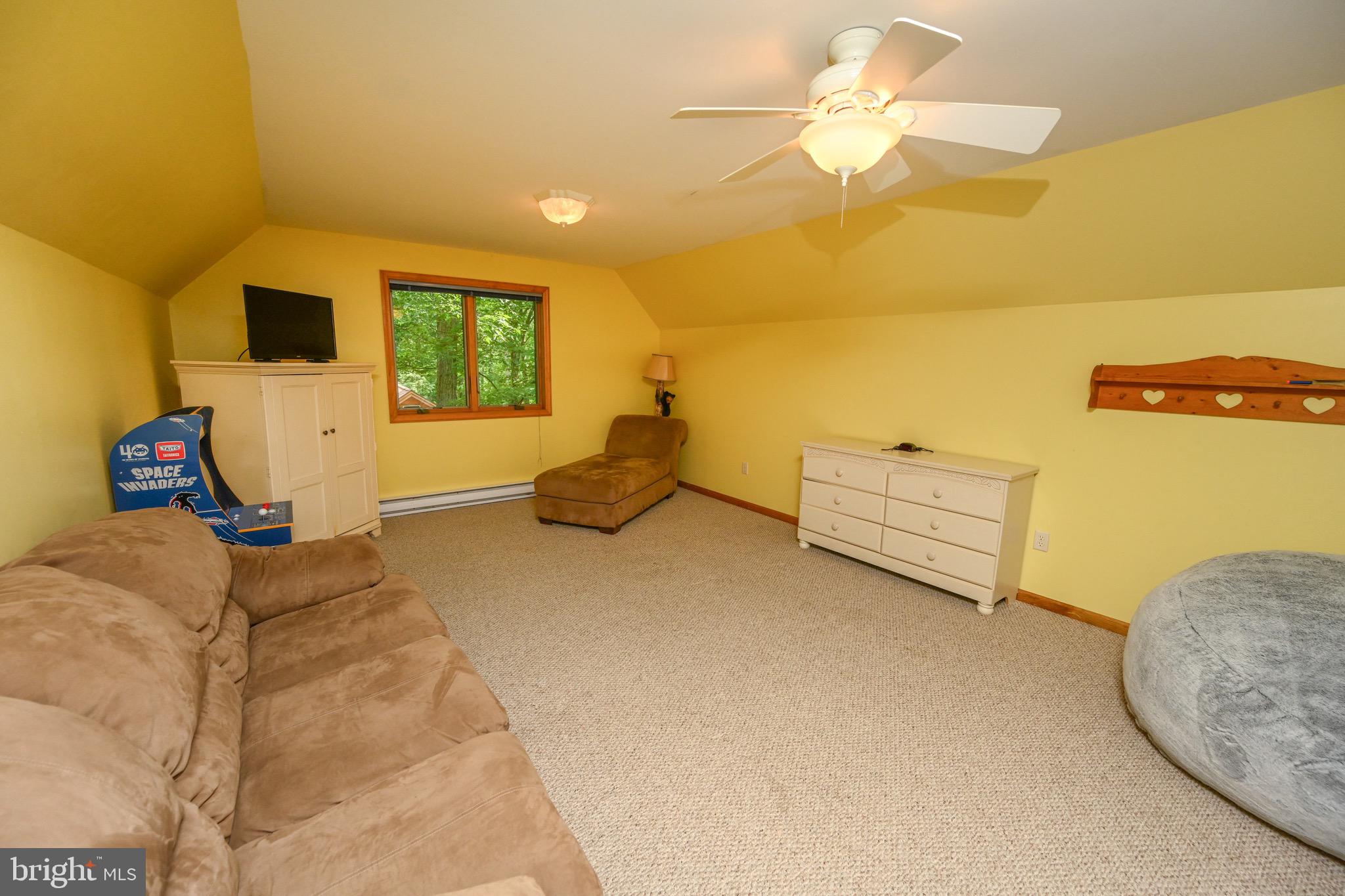 DEEP CREEK HIGHLANDS - Residential