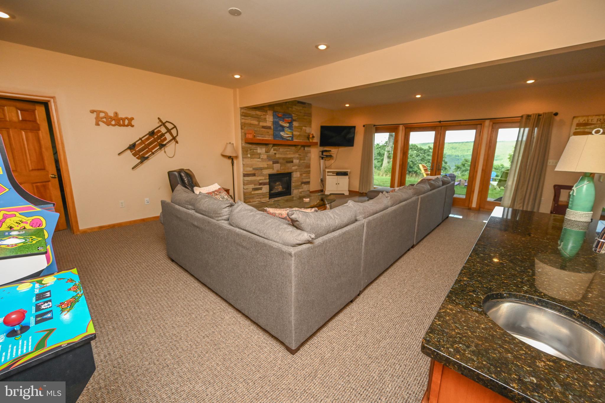 DEEP CREEK HIGHLANDS - Residential