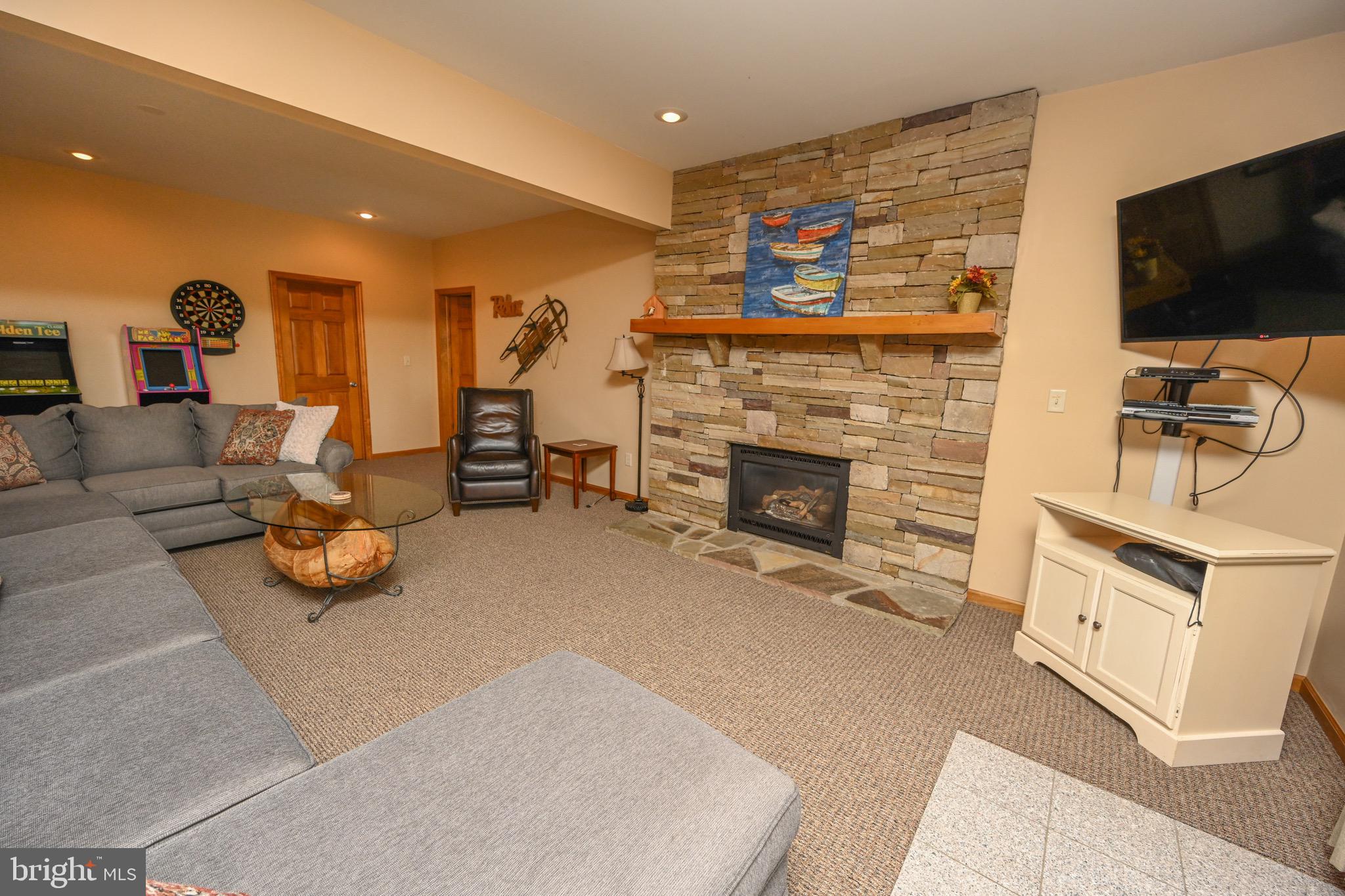 DEEP CREEK HIGHLANDS - Residential