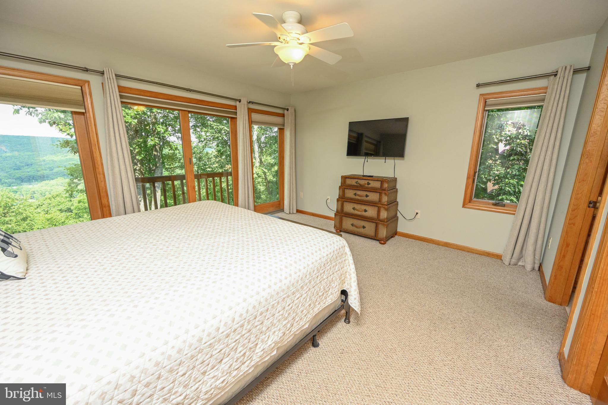 DEEP CREEK HIGHLANDS - Residential