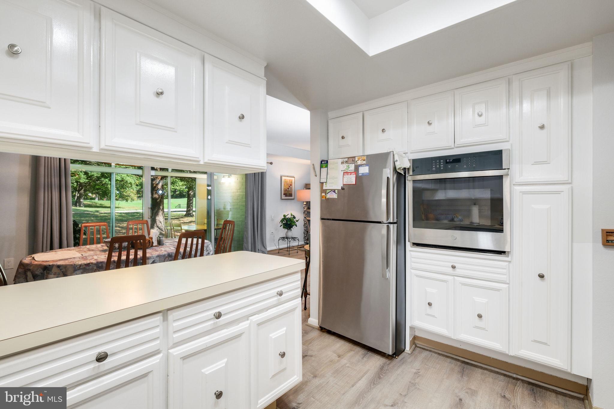 LEISURE WORLD - Residential