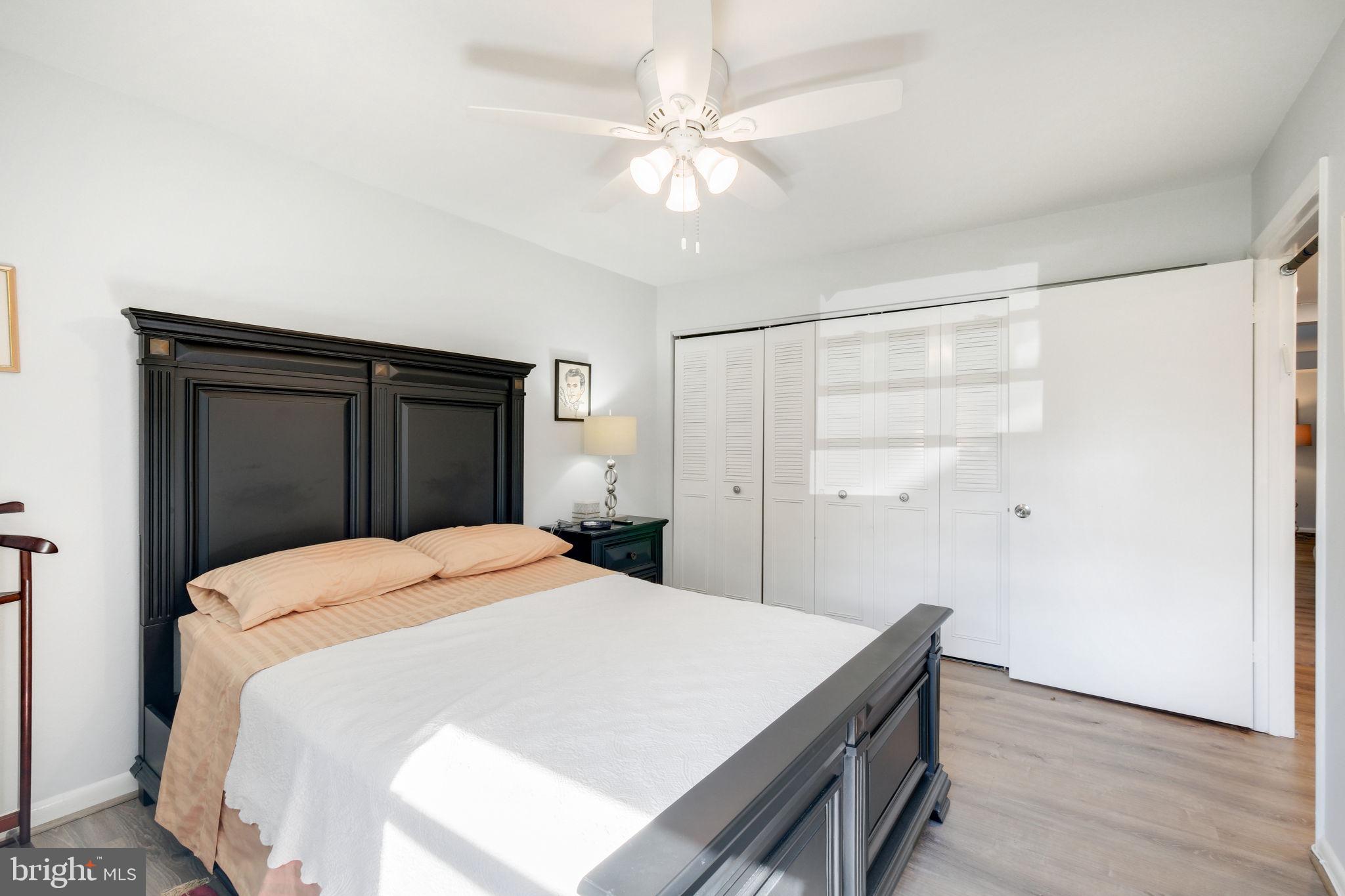 LEISURE WORLD - Residential