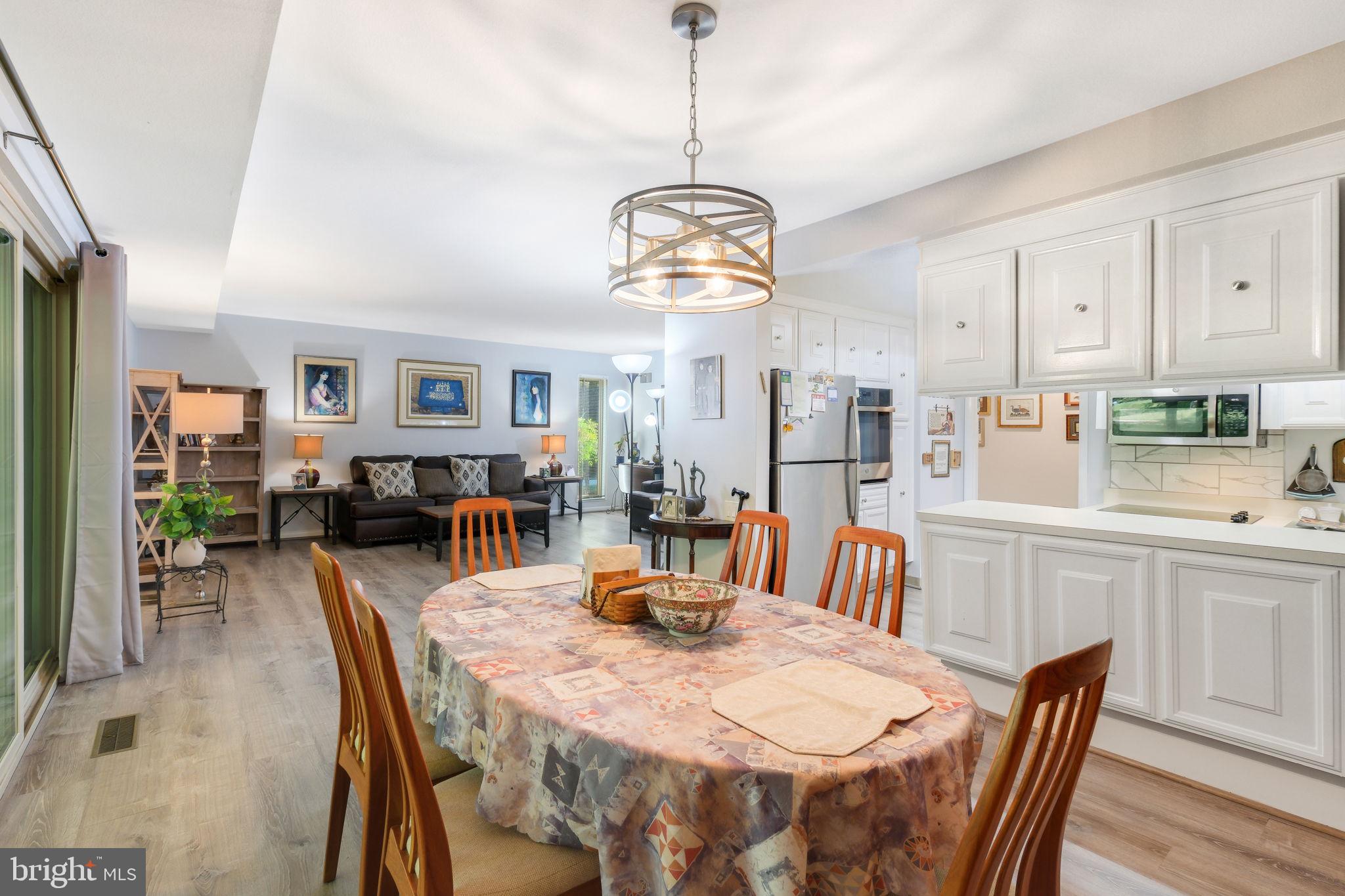 LEISURE WORLD - Residential