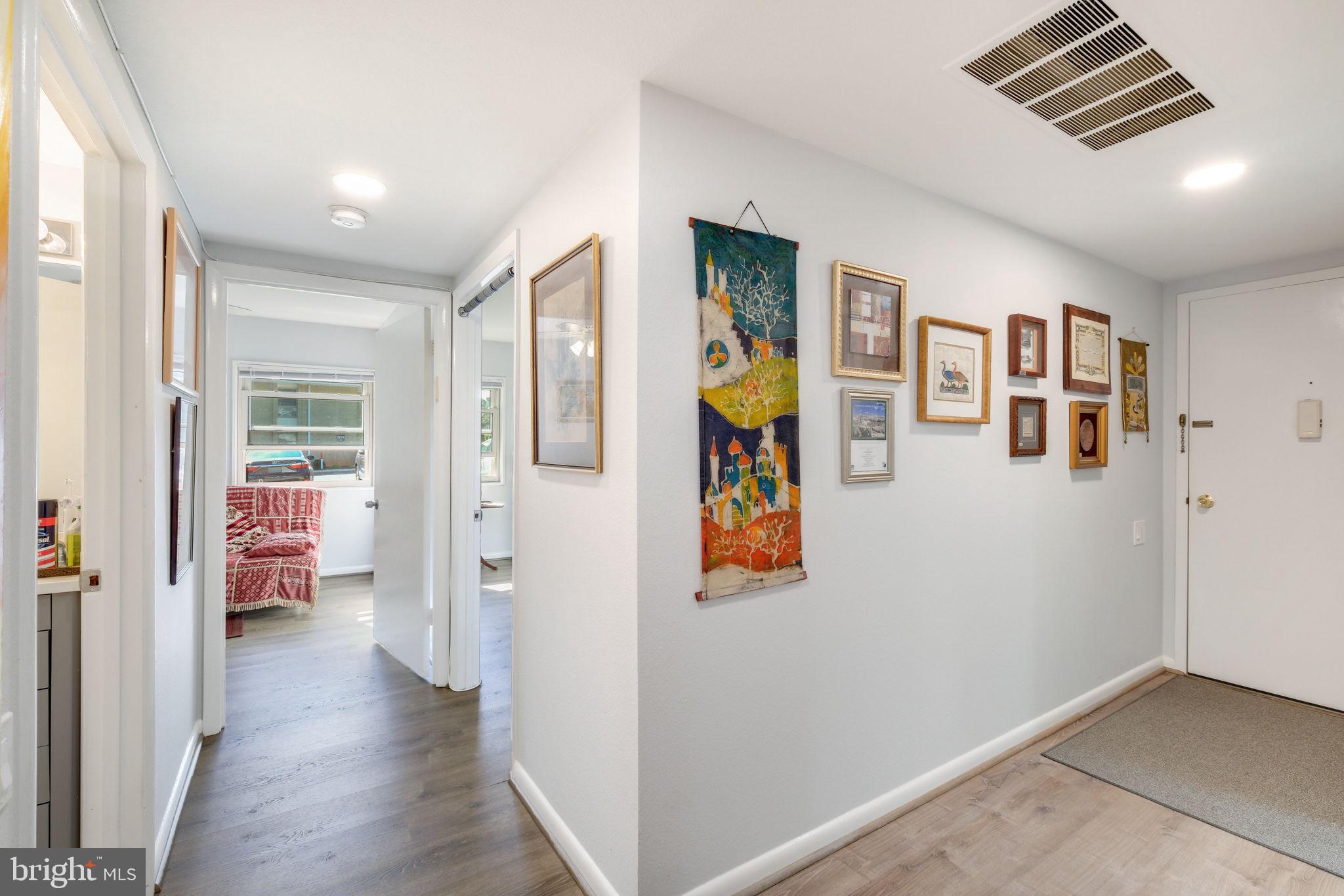 LEISURE WORLD - Residential