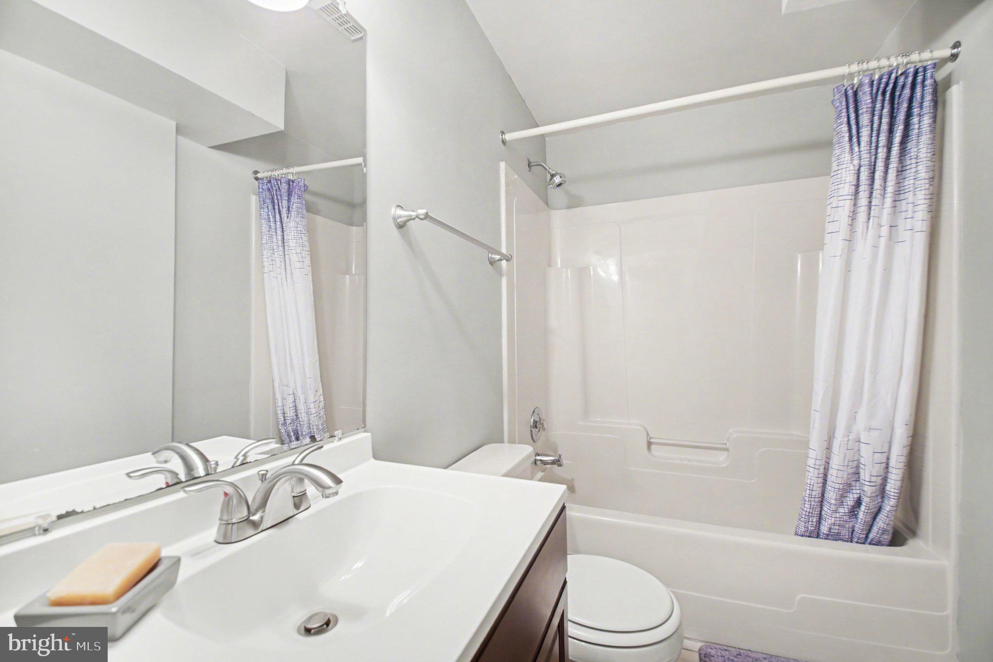 MONTCLAIR - Residential