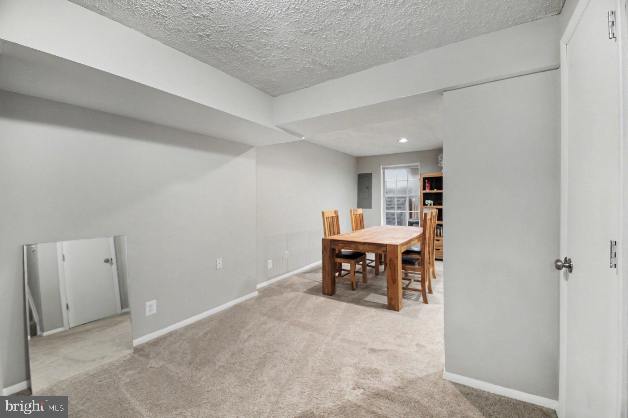 MONTCLAIR - Residential