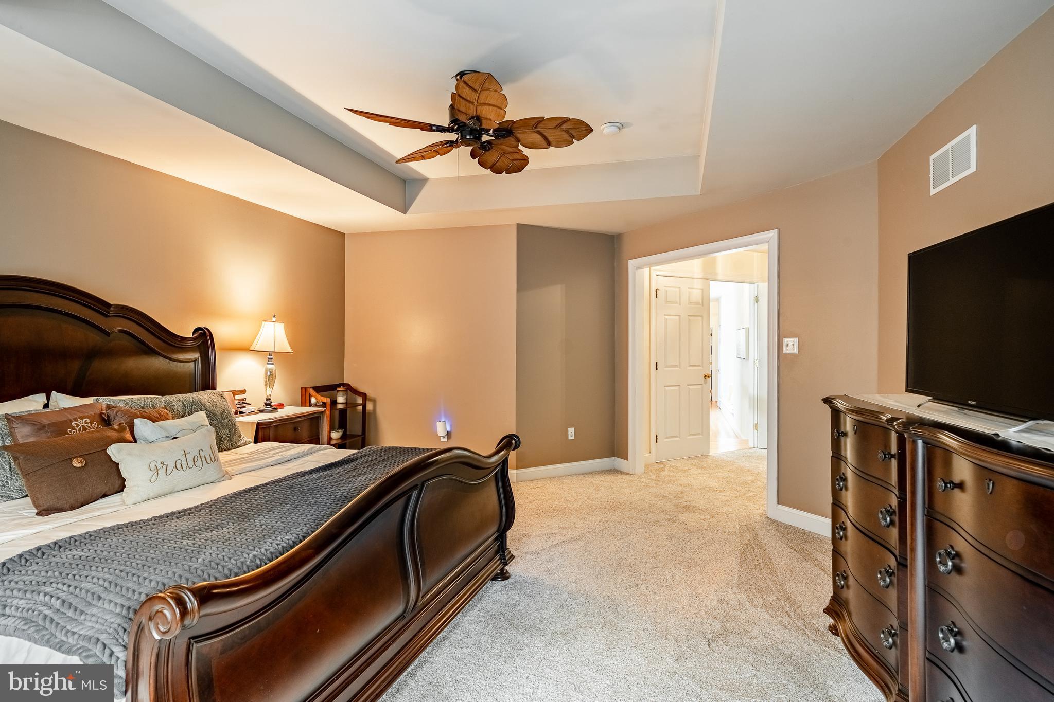 CHERRY CREEK - Residential