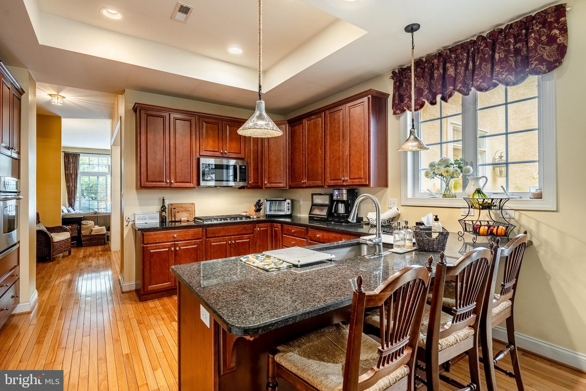 CHERRY CREEK - Residential