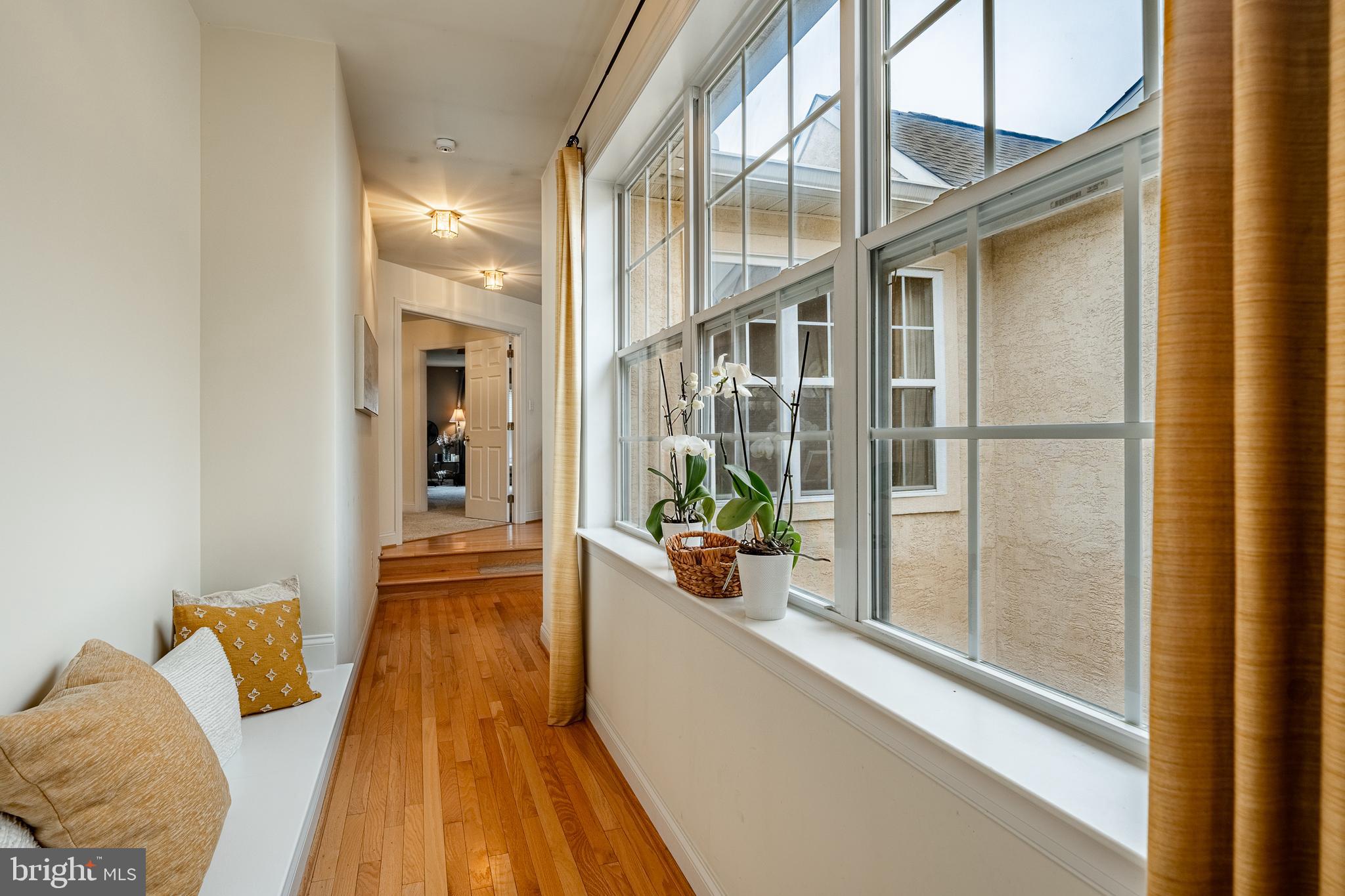CHERRY CREEK - Residential